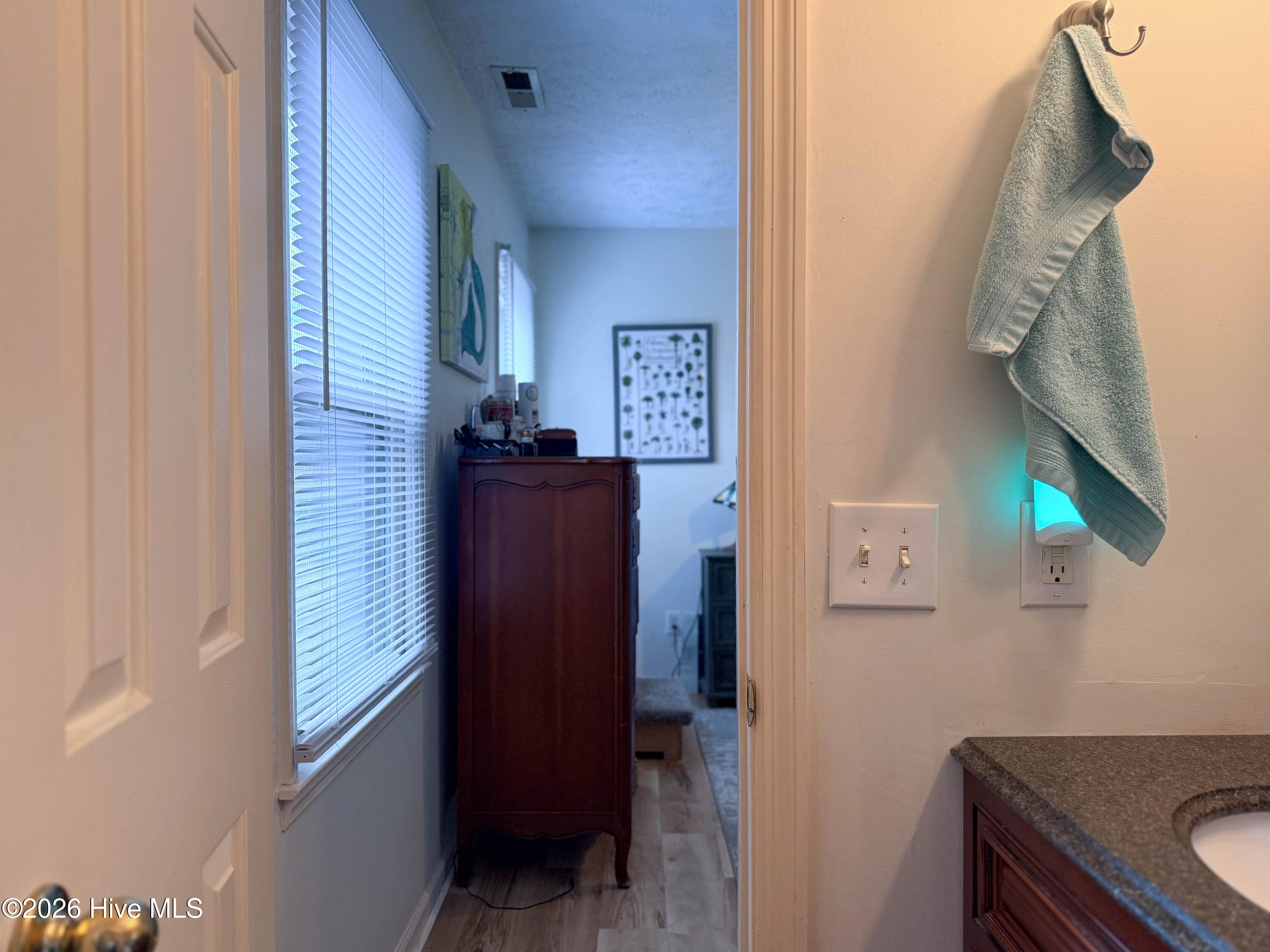 100556502 | Photo 49