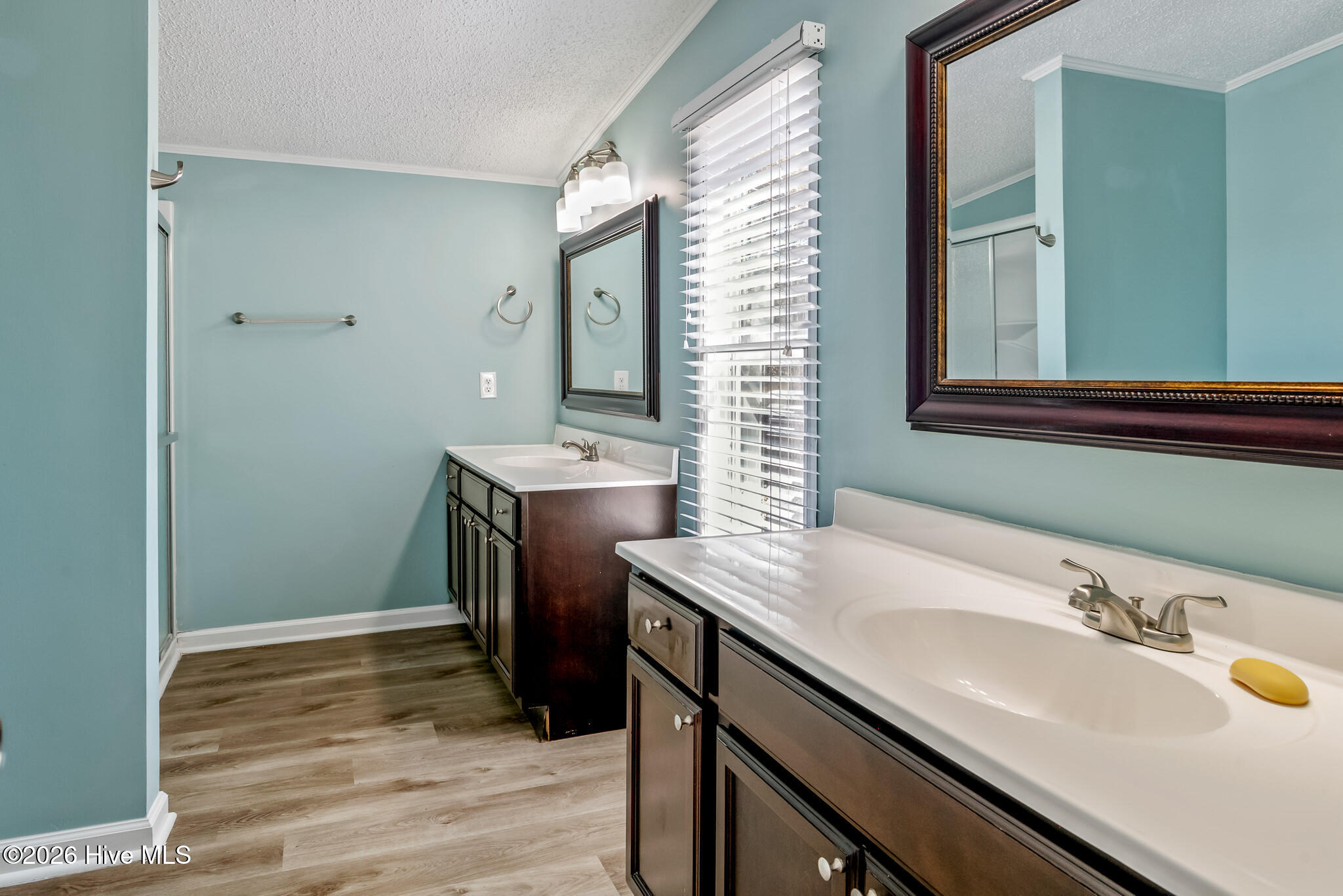 100564681 | Photo 16