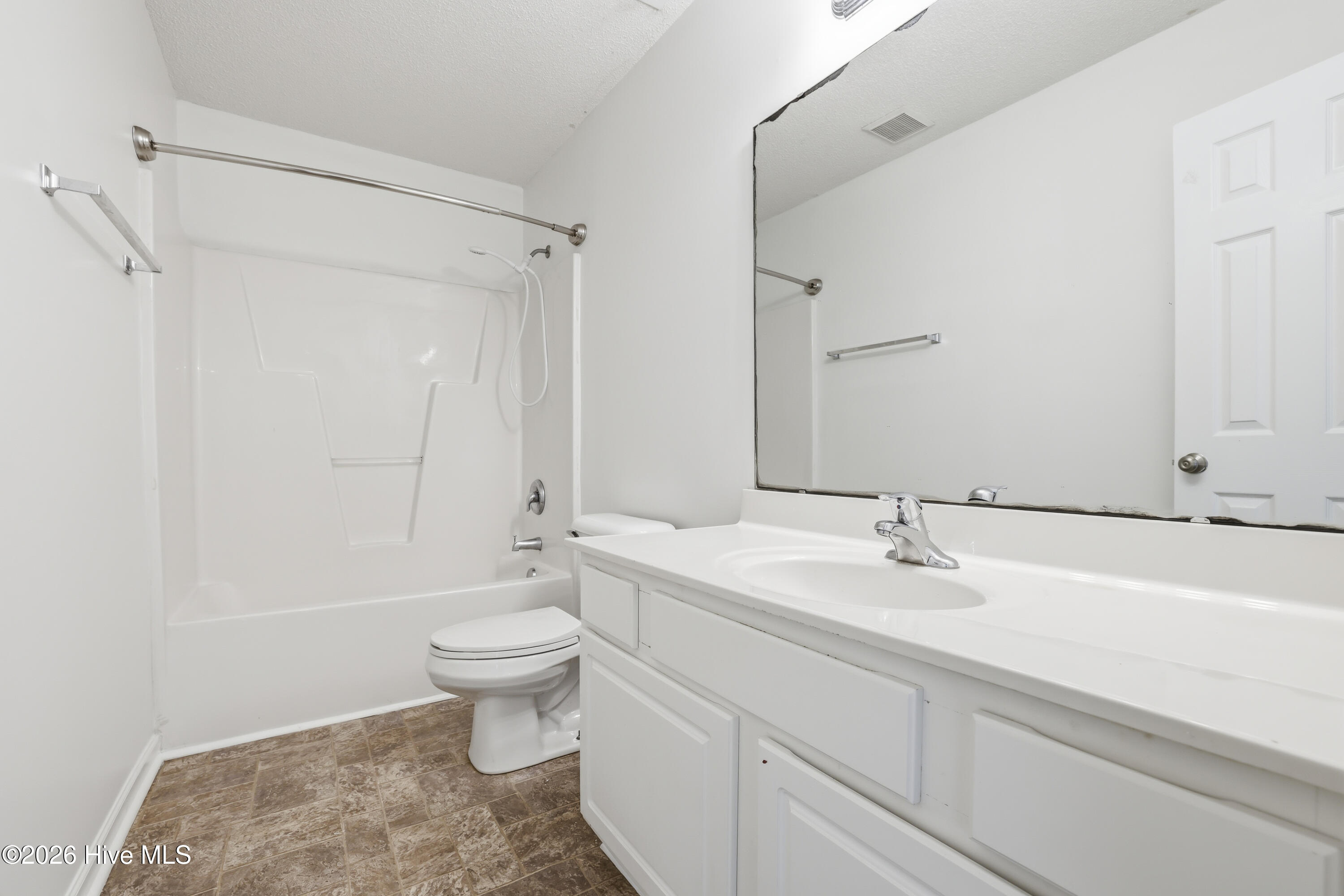 103 Exeter Court, Burgaw, NC 28425 – photo 24: Photo Apr 04 2026, 12 42 27 (13)
