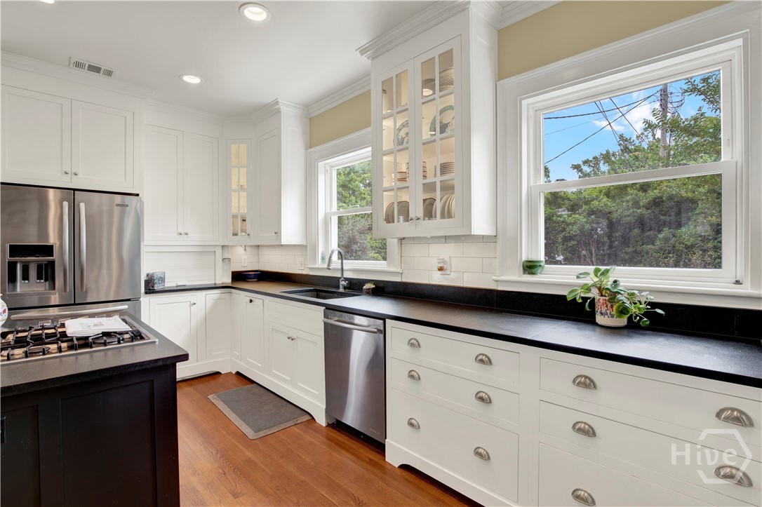 11 E 50th Street, Savannah, GA 31405 Listing Photo  12