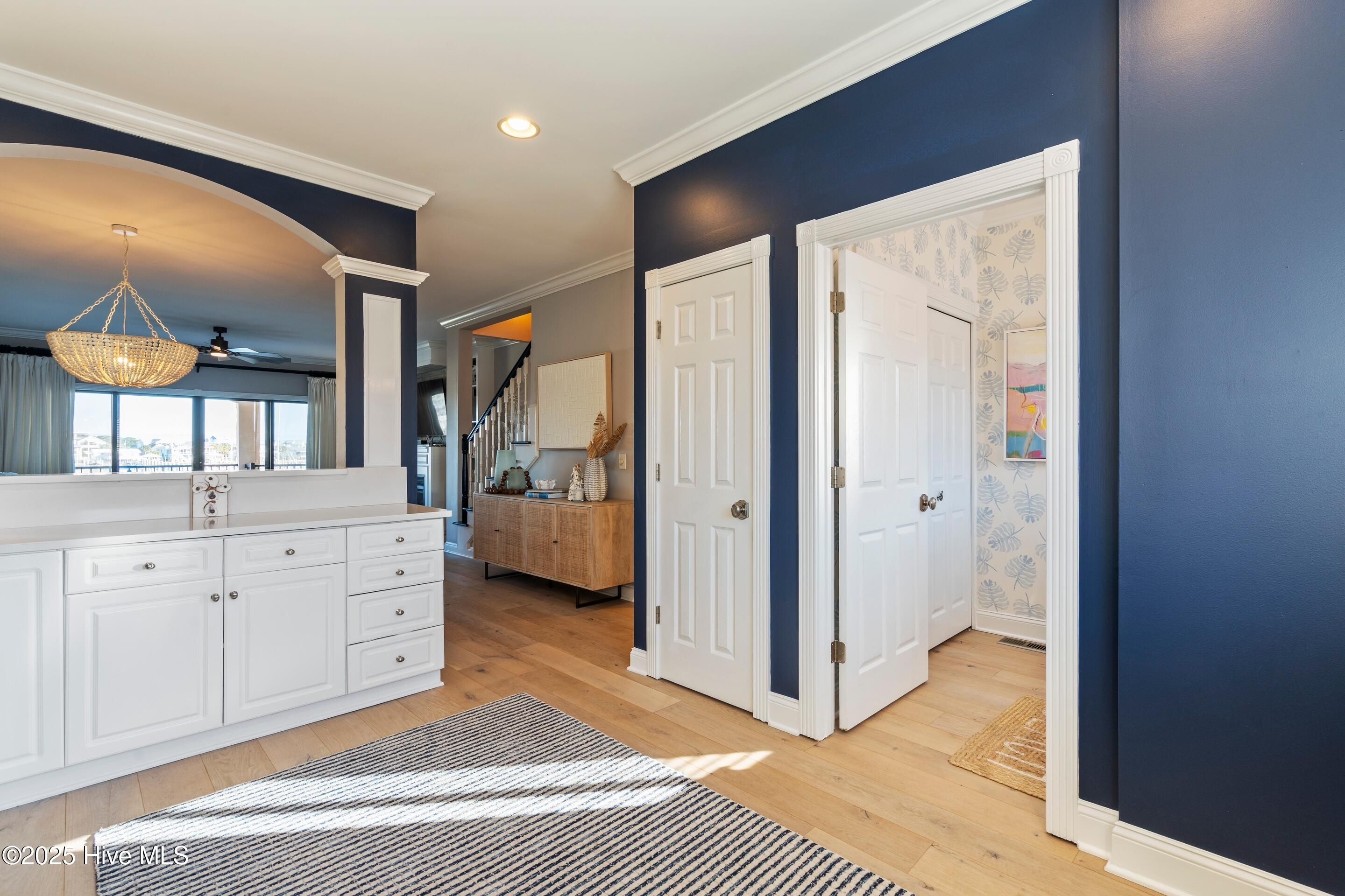 100545192 | Photo 15