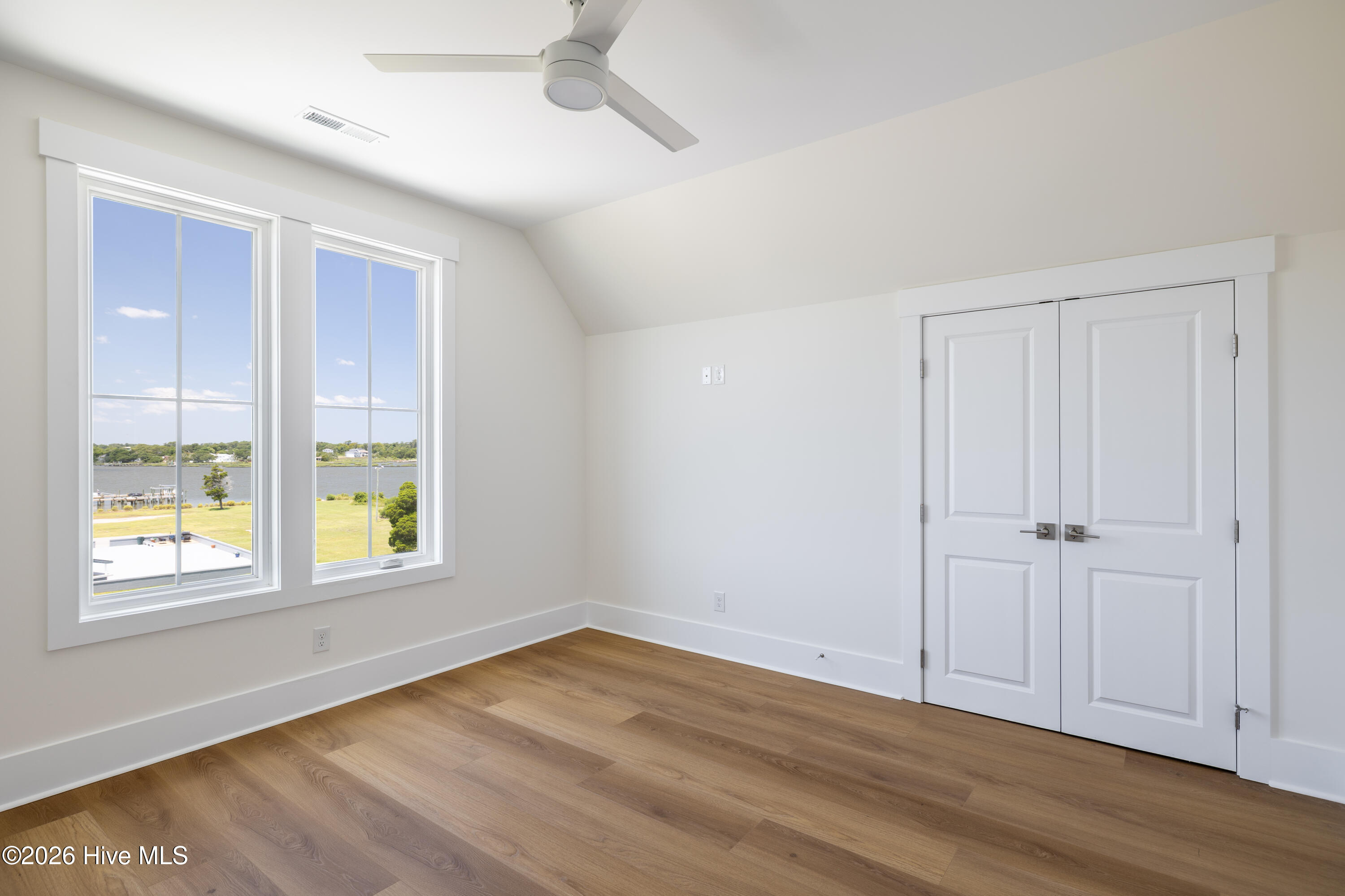 514 N 11th Street B,Morehead City