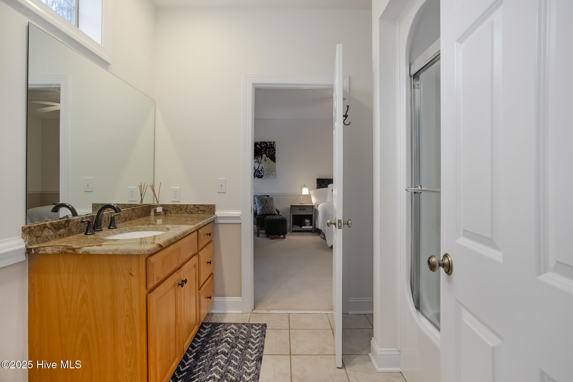 100532044 | Photo 43