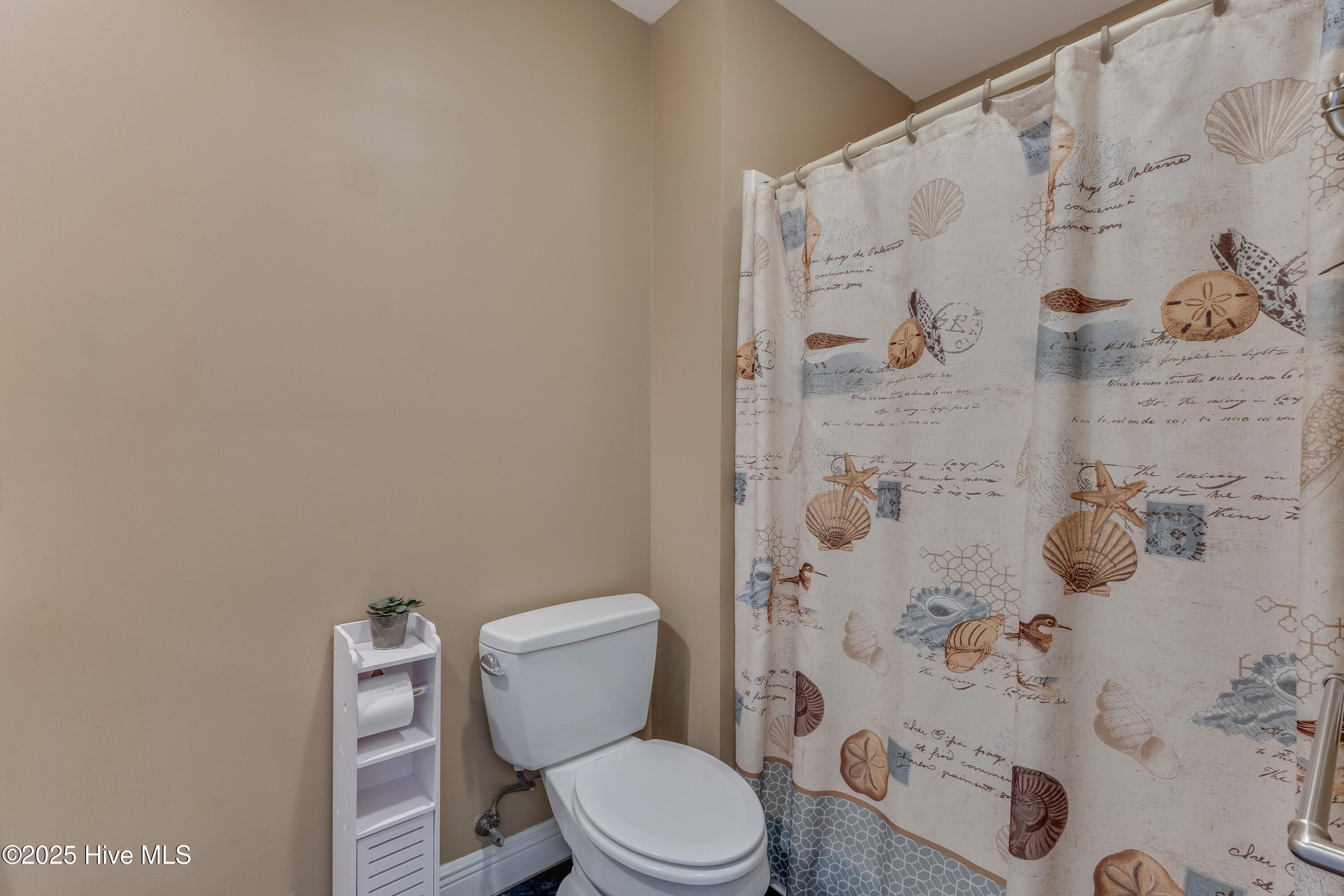 100562127 | Photo 34