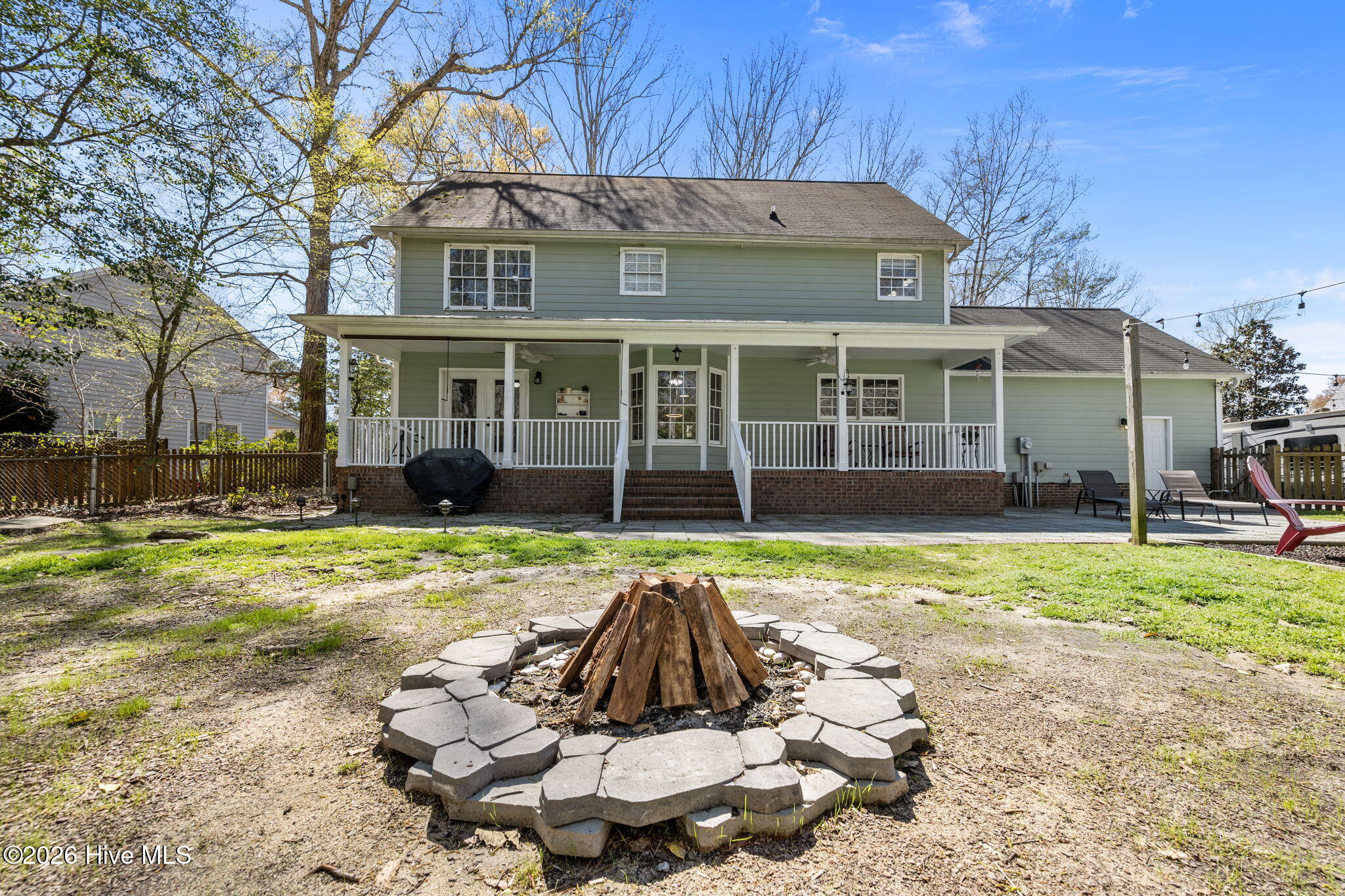 100561787 | Photo 48