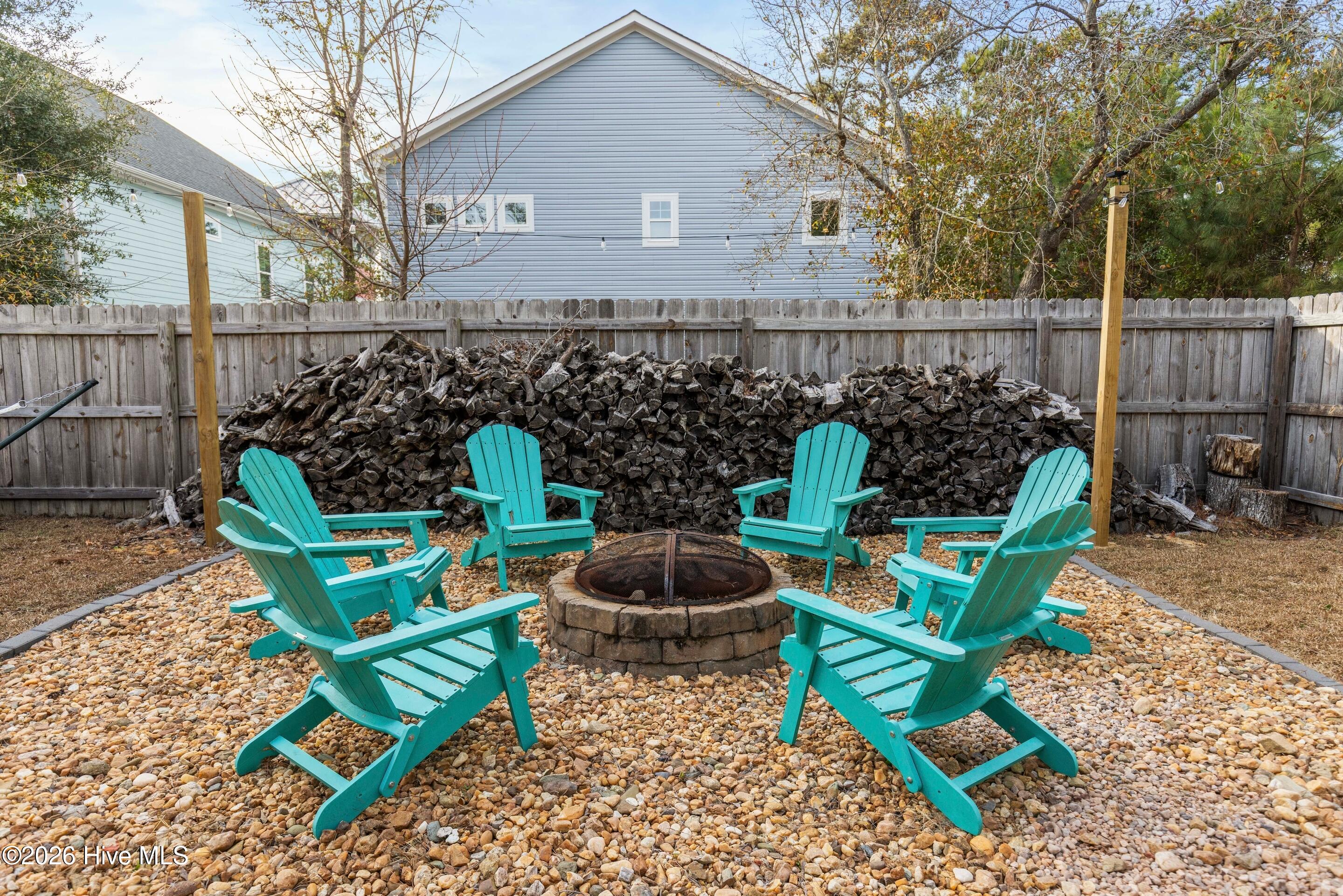 100548789 | Photo 14