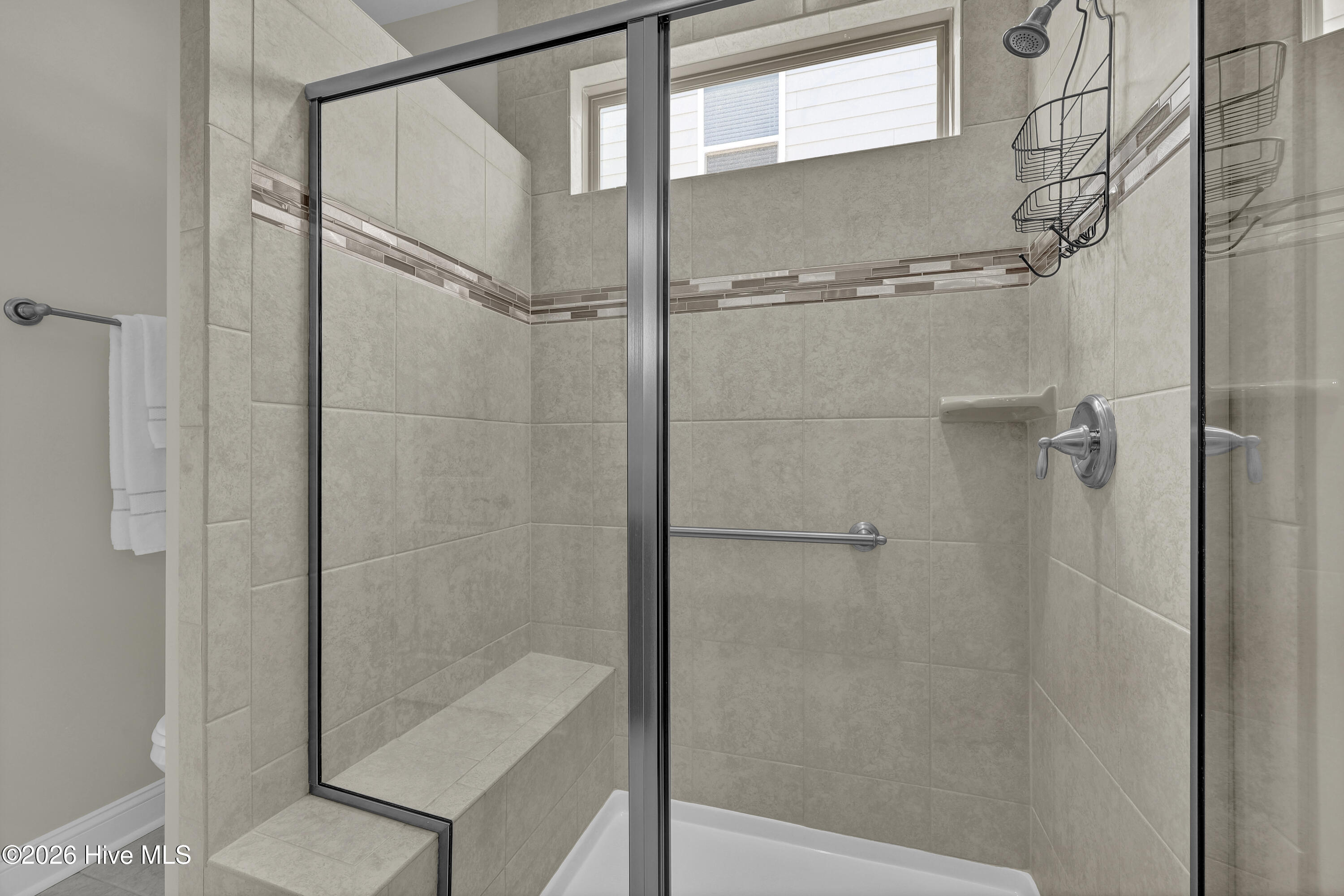 100567827 | Photo 24