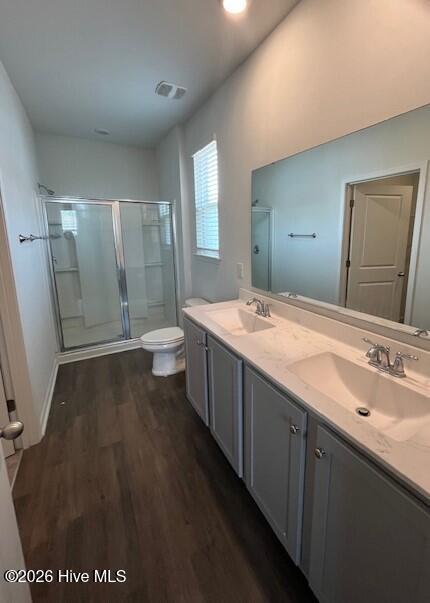 100548379 | Photo 24