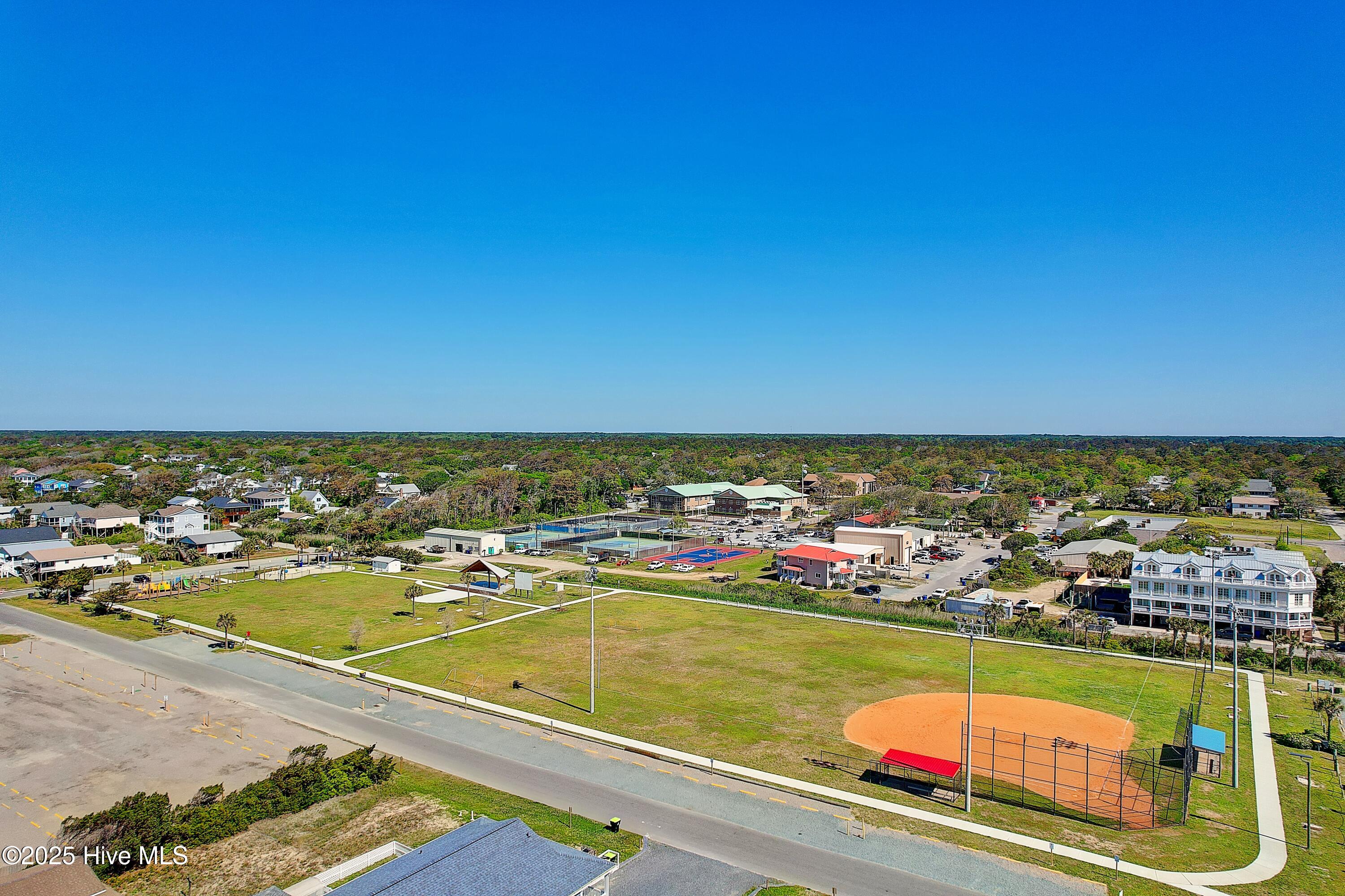 100544300 | Photo 61