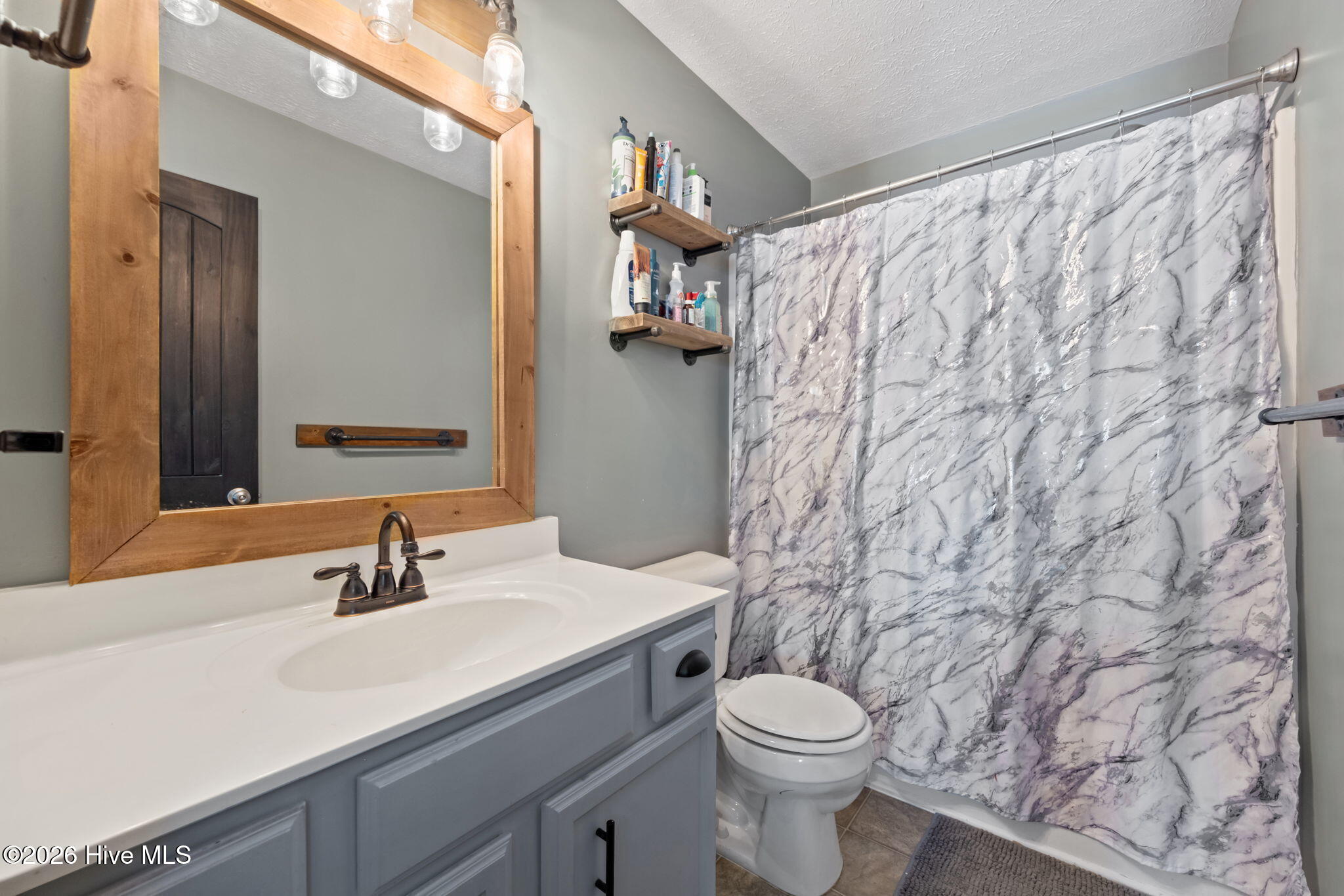 100564313 | Photo 13