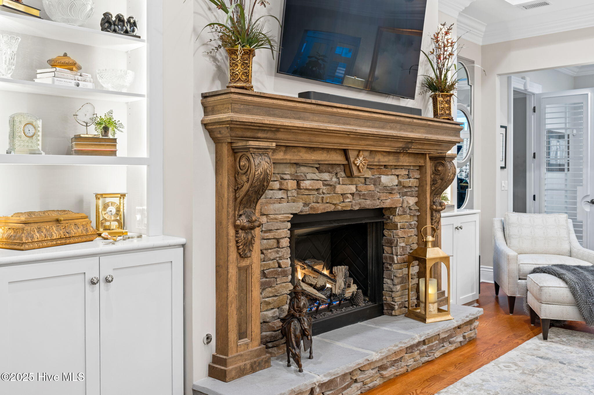 100549580 | Photo 24