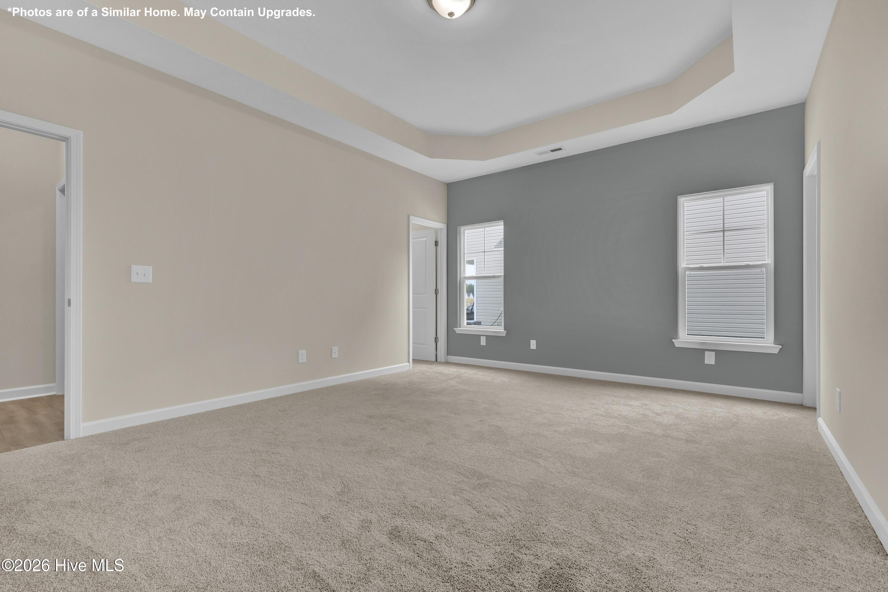 100557198 | Photo 18