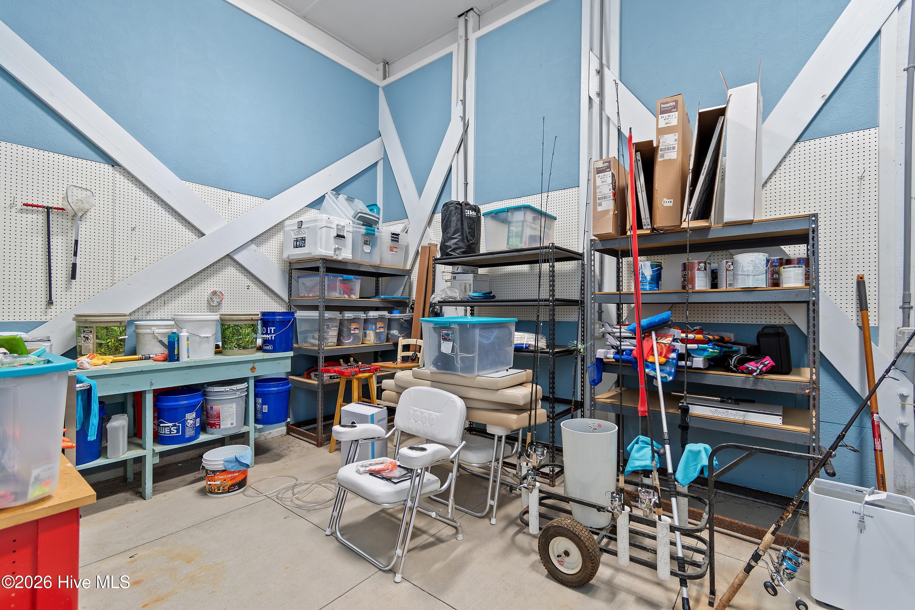 100562772 | Photo 81