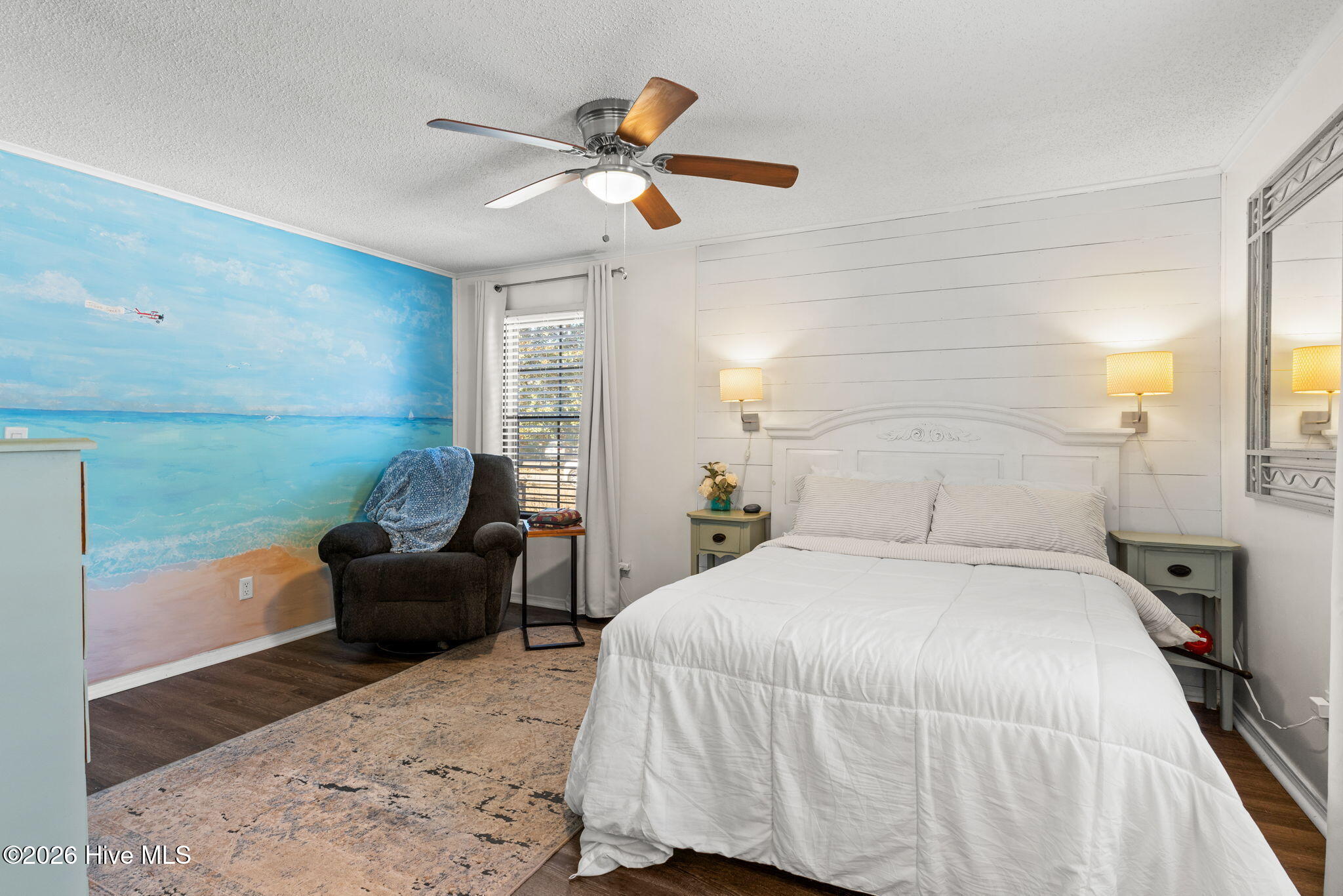 100549816 | Photo 14