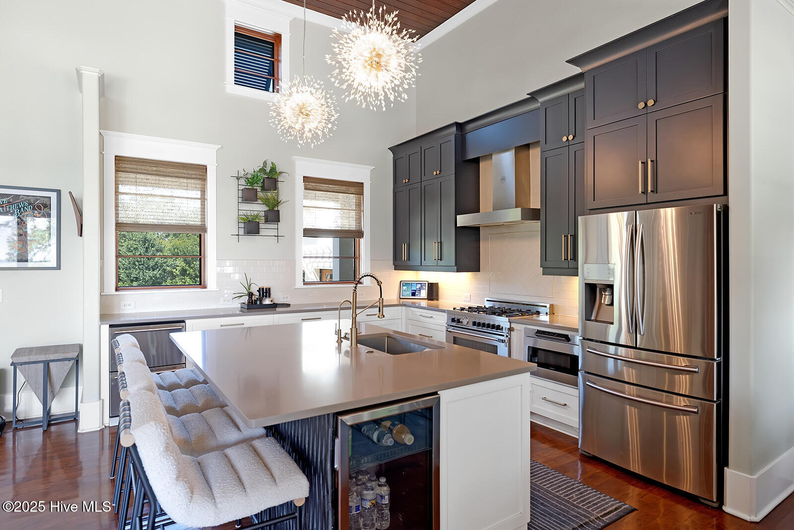 100533871 | Photo 10