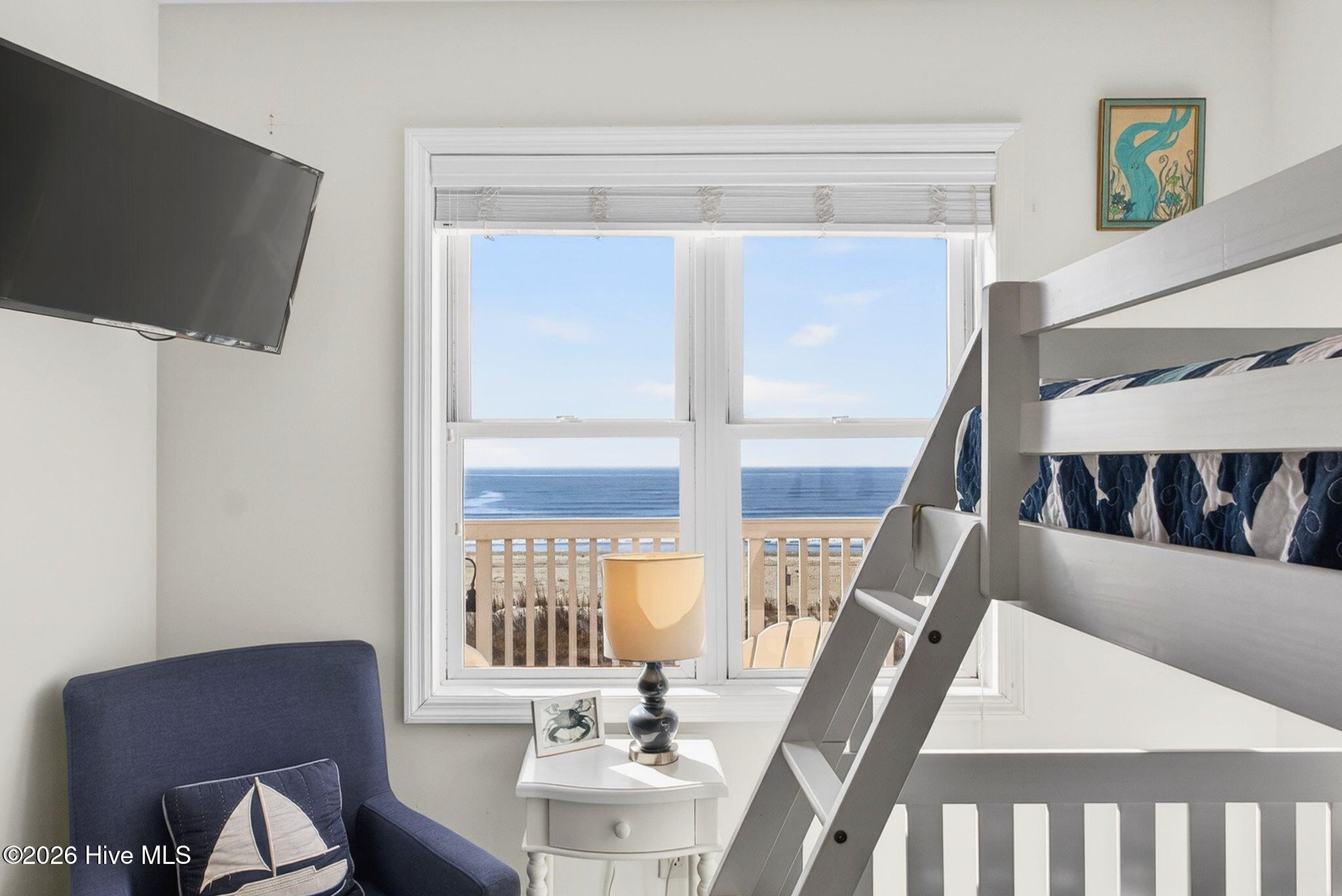 100558520 | Photo 28