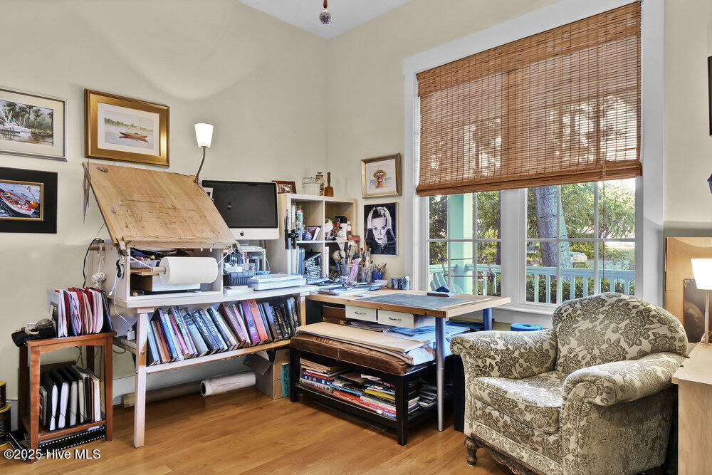 100536027 | Photo 21