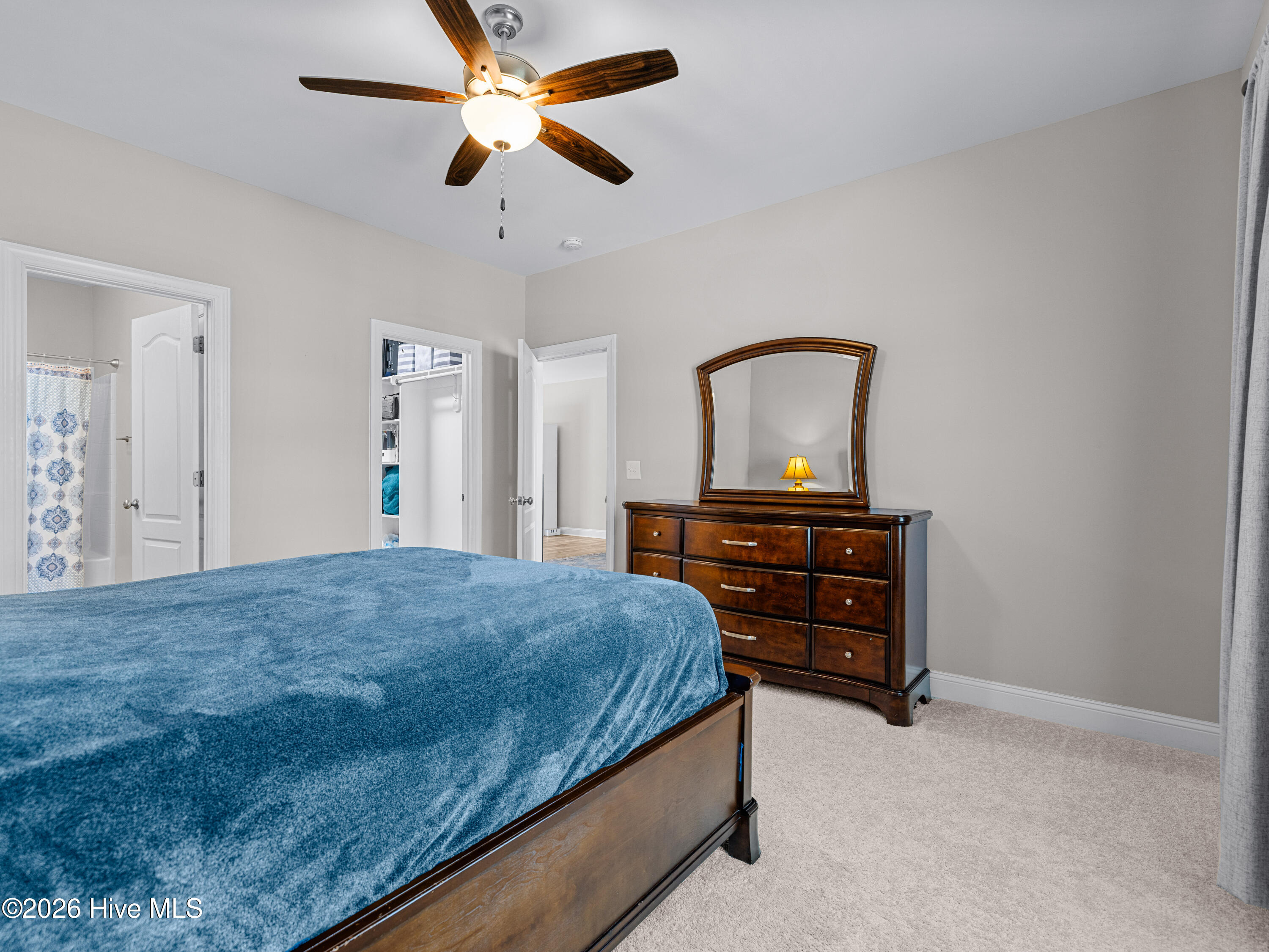 100560516 | Photo 28