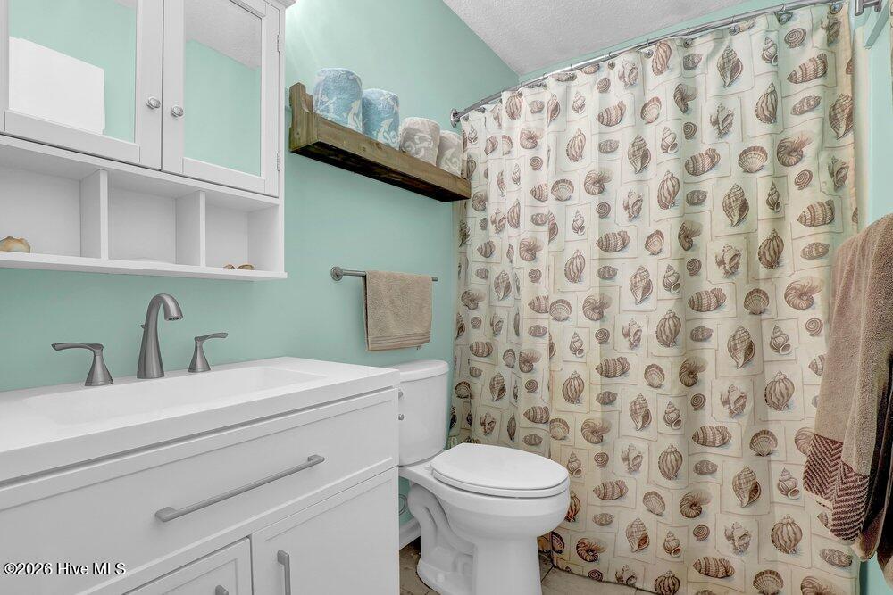 100552769 | Photo 21