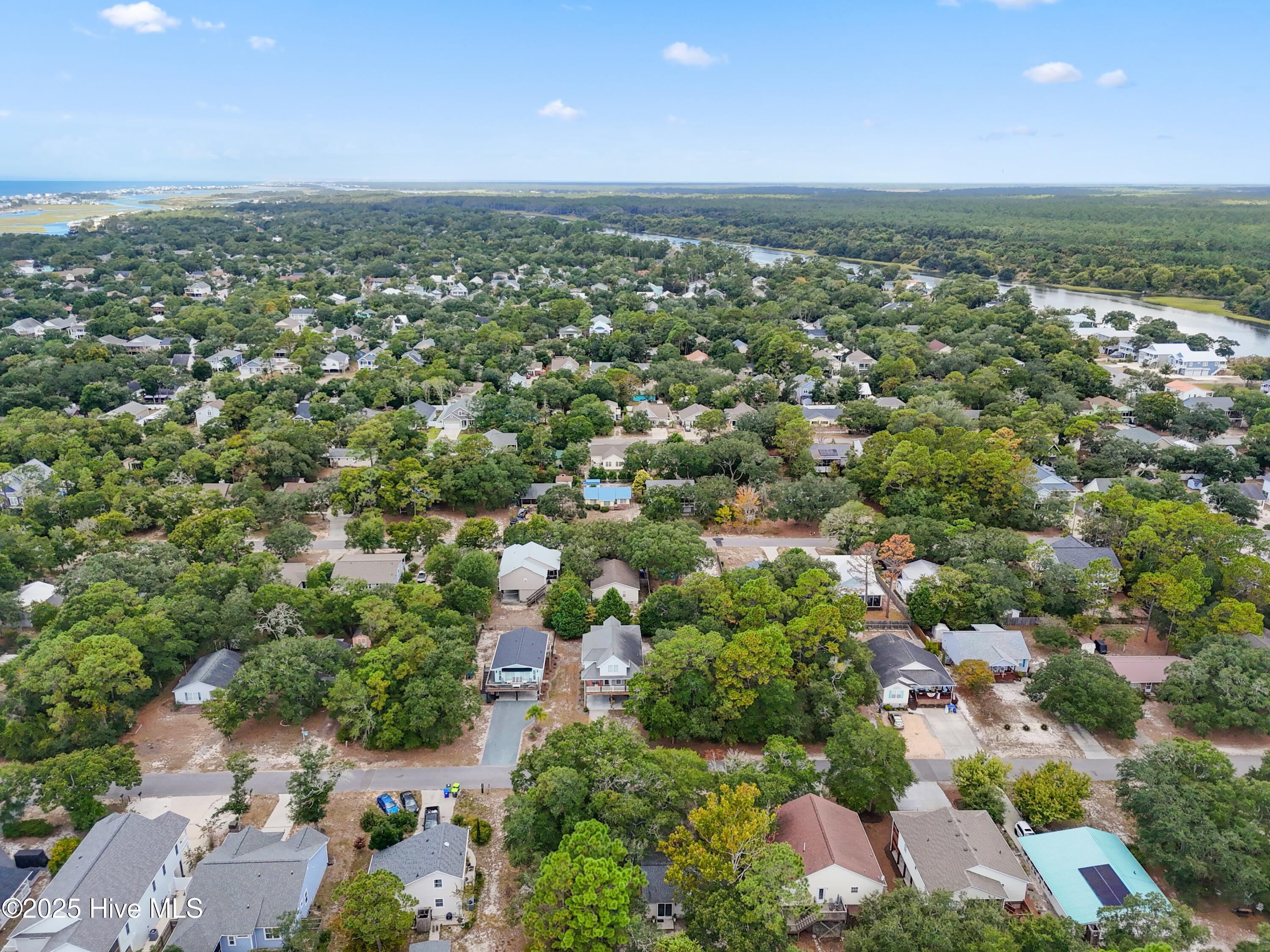 100532715 | Photo 38