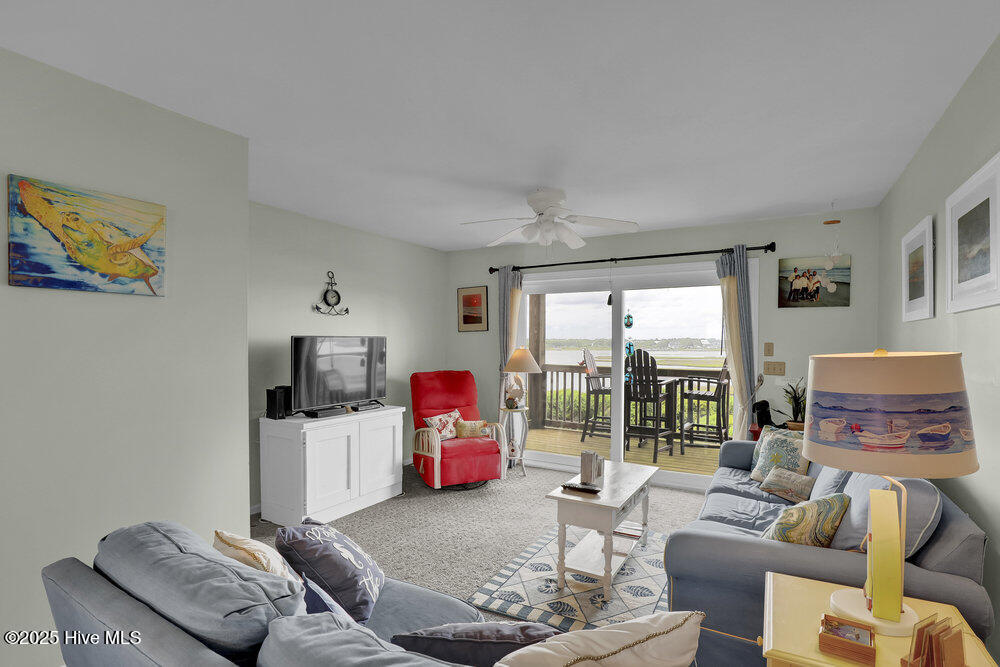 100513215 | Photo 10