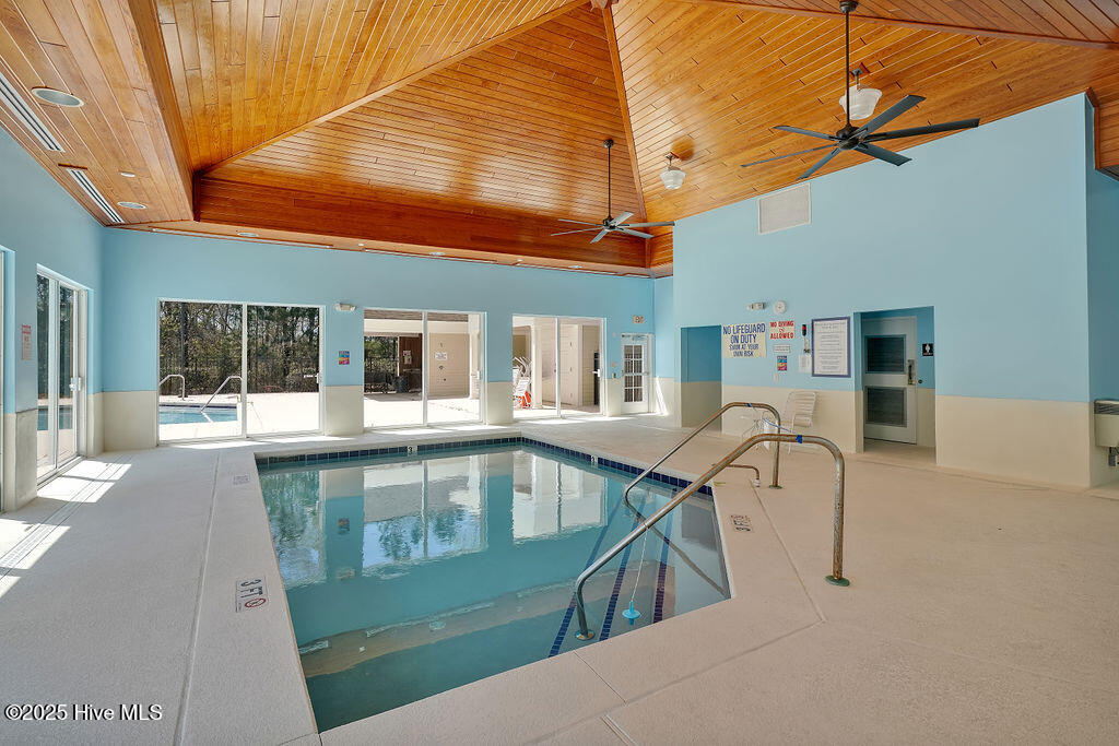 100542530 | Photo 72