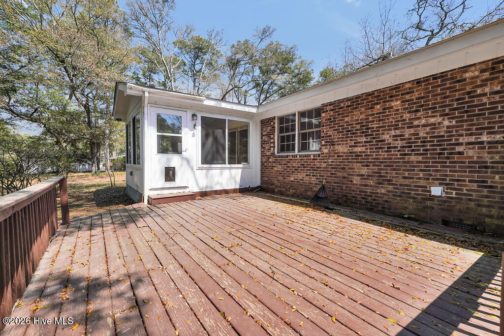 100562236 | Photo 33