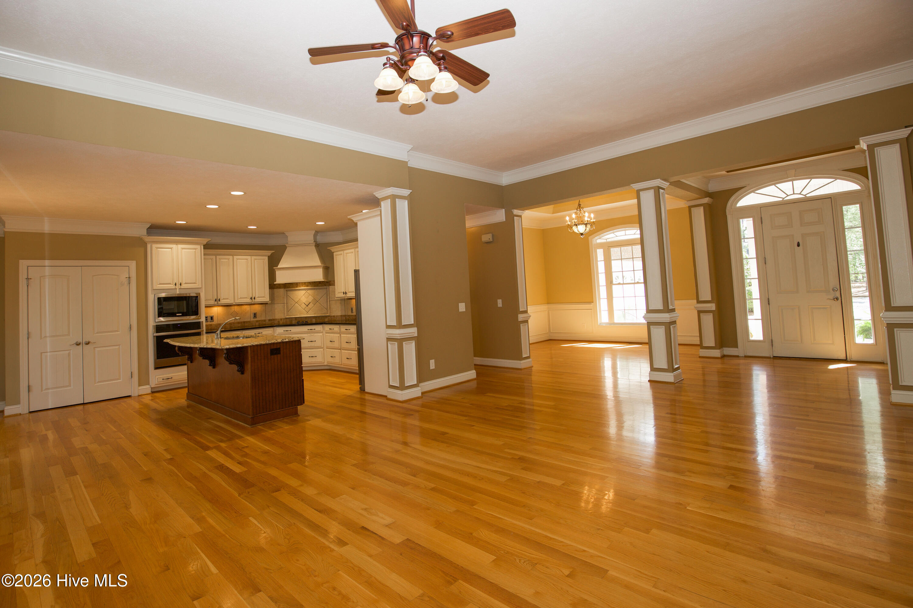 16 Montrose Ct-29