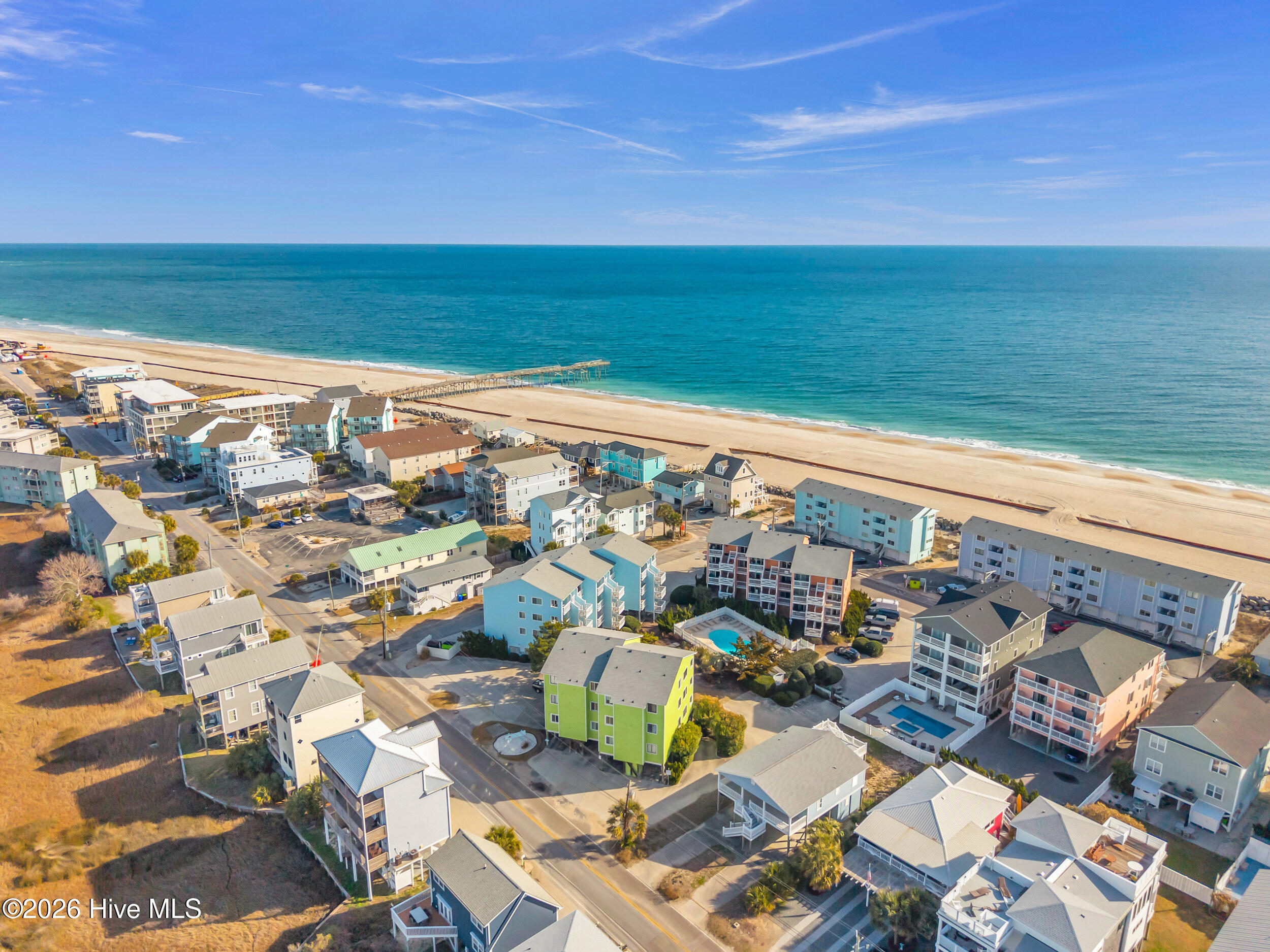 100550686 | Photo 26