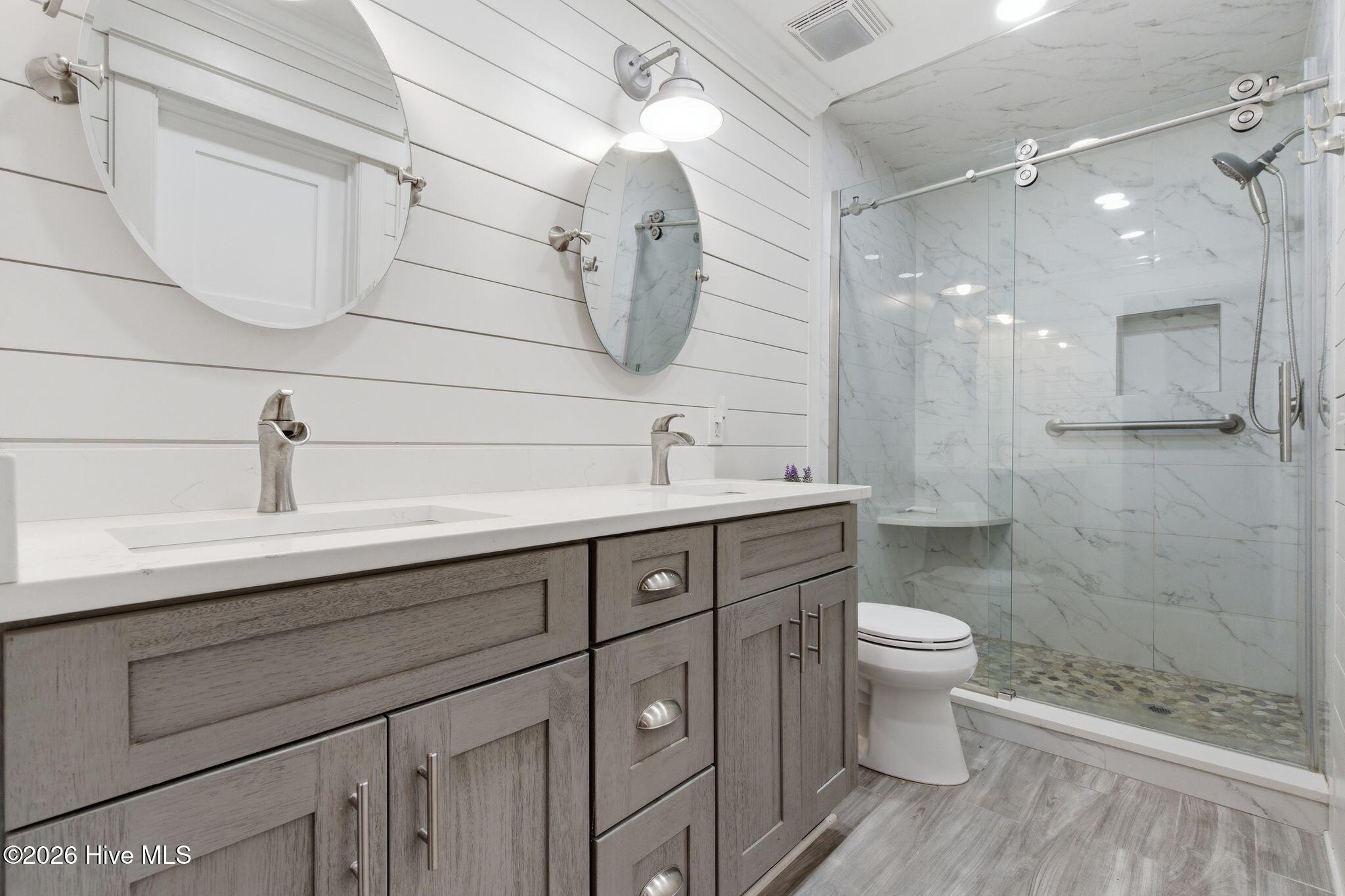 100555481 | Photo 40