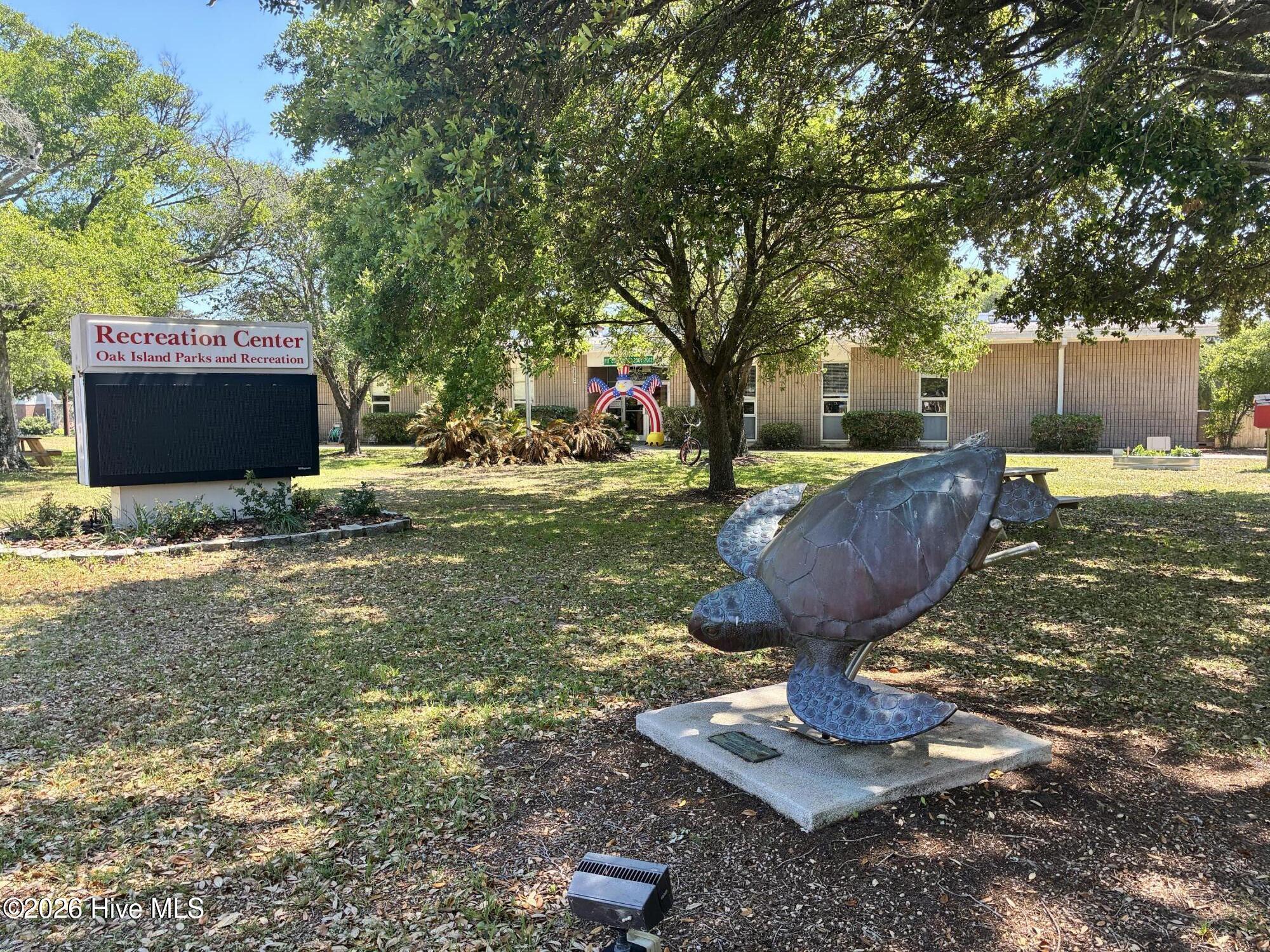 100569649 | Photo 46