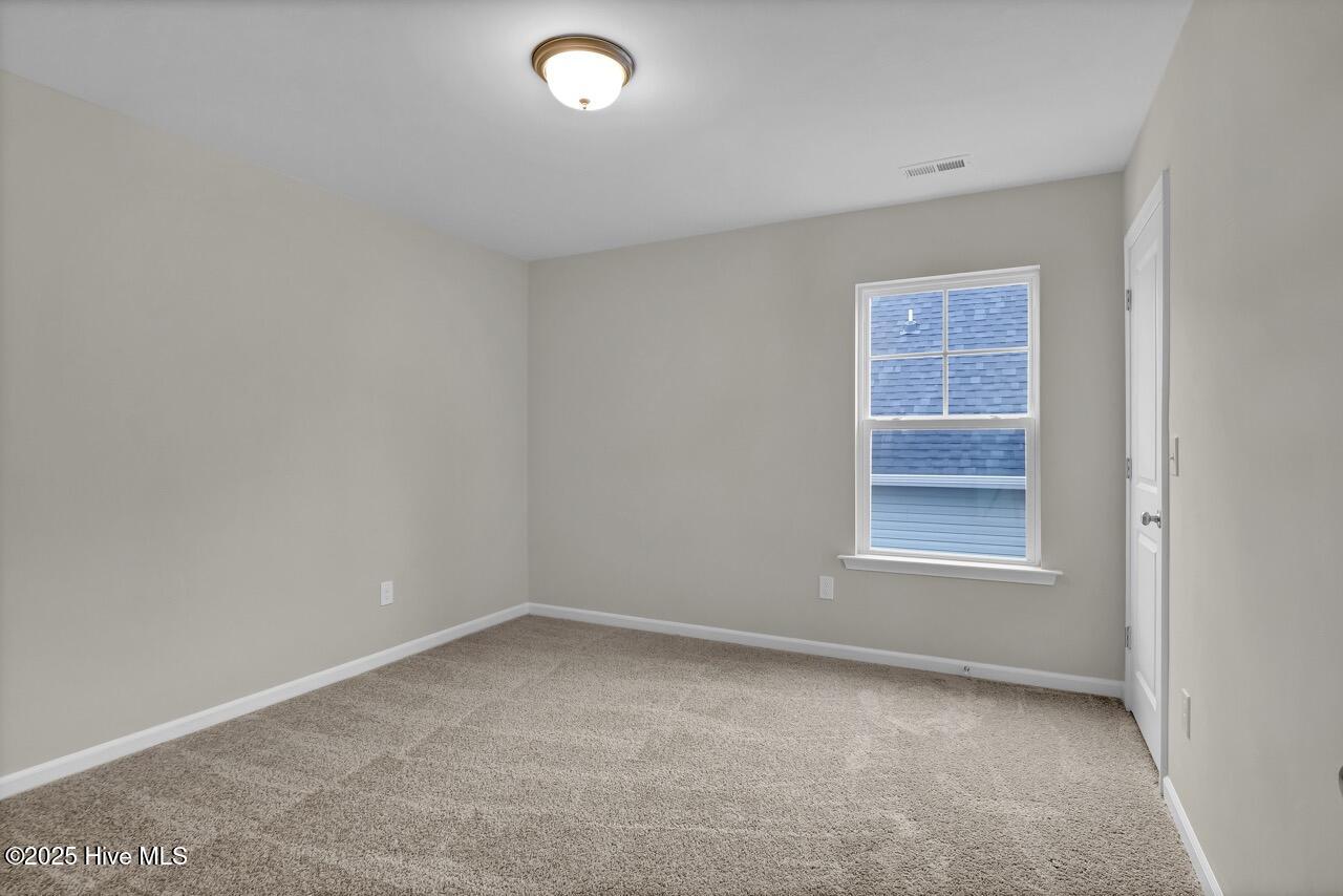 100543340 | Photo 39