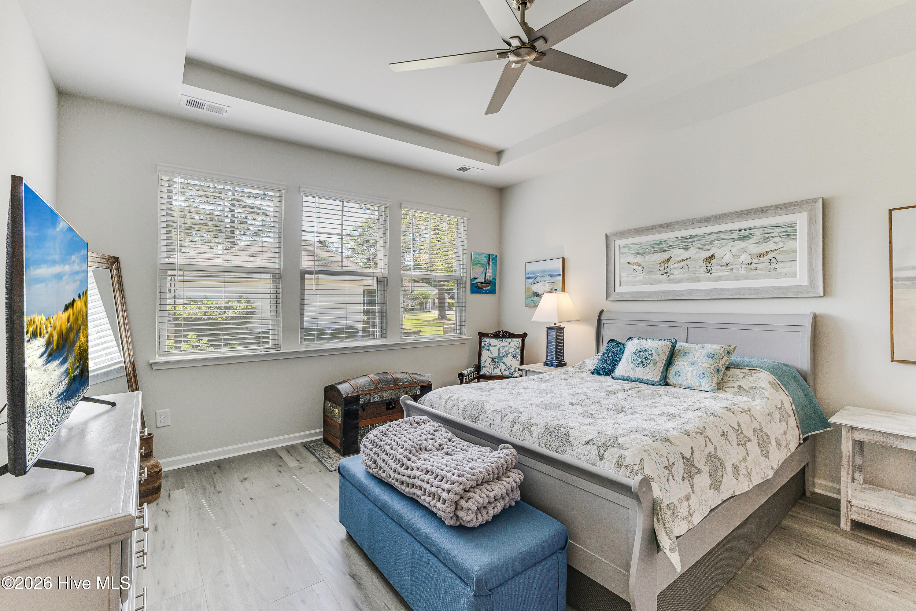 100564699 | Photo 28