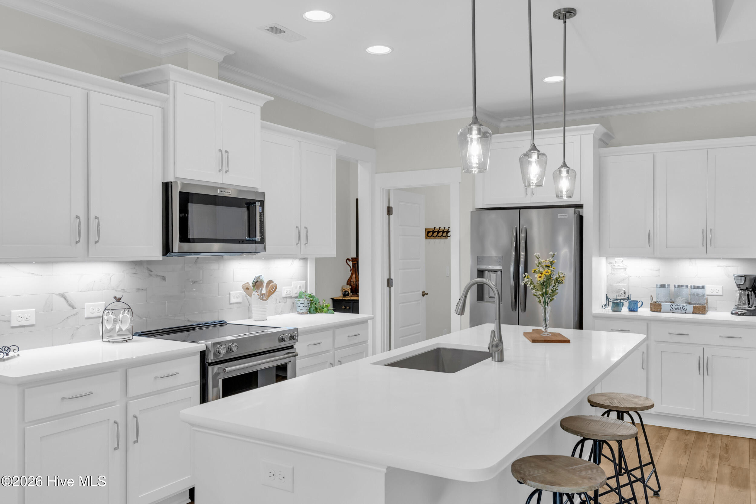 100550757 | Photo 10