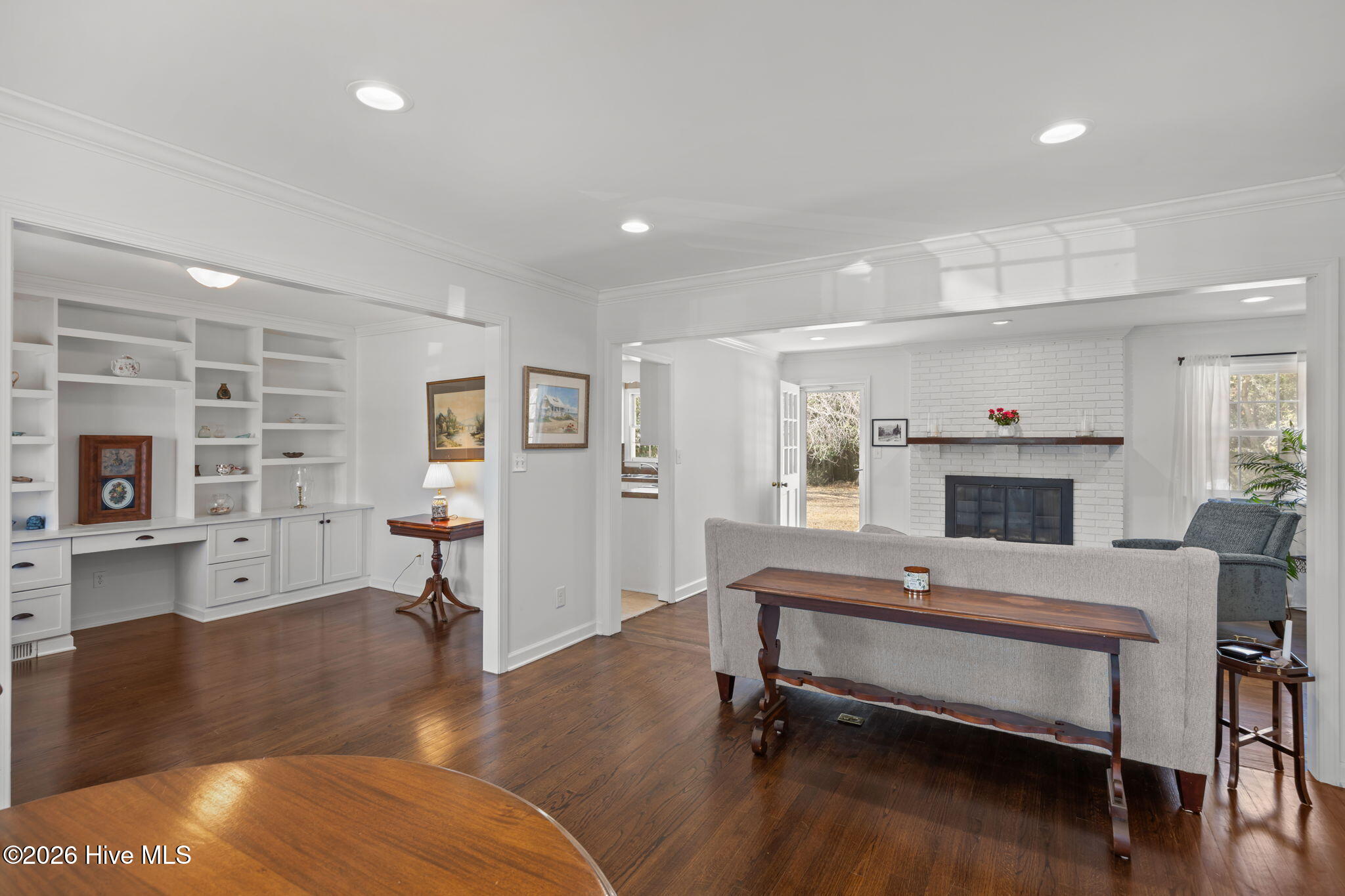 100557459 | Photo 14