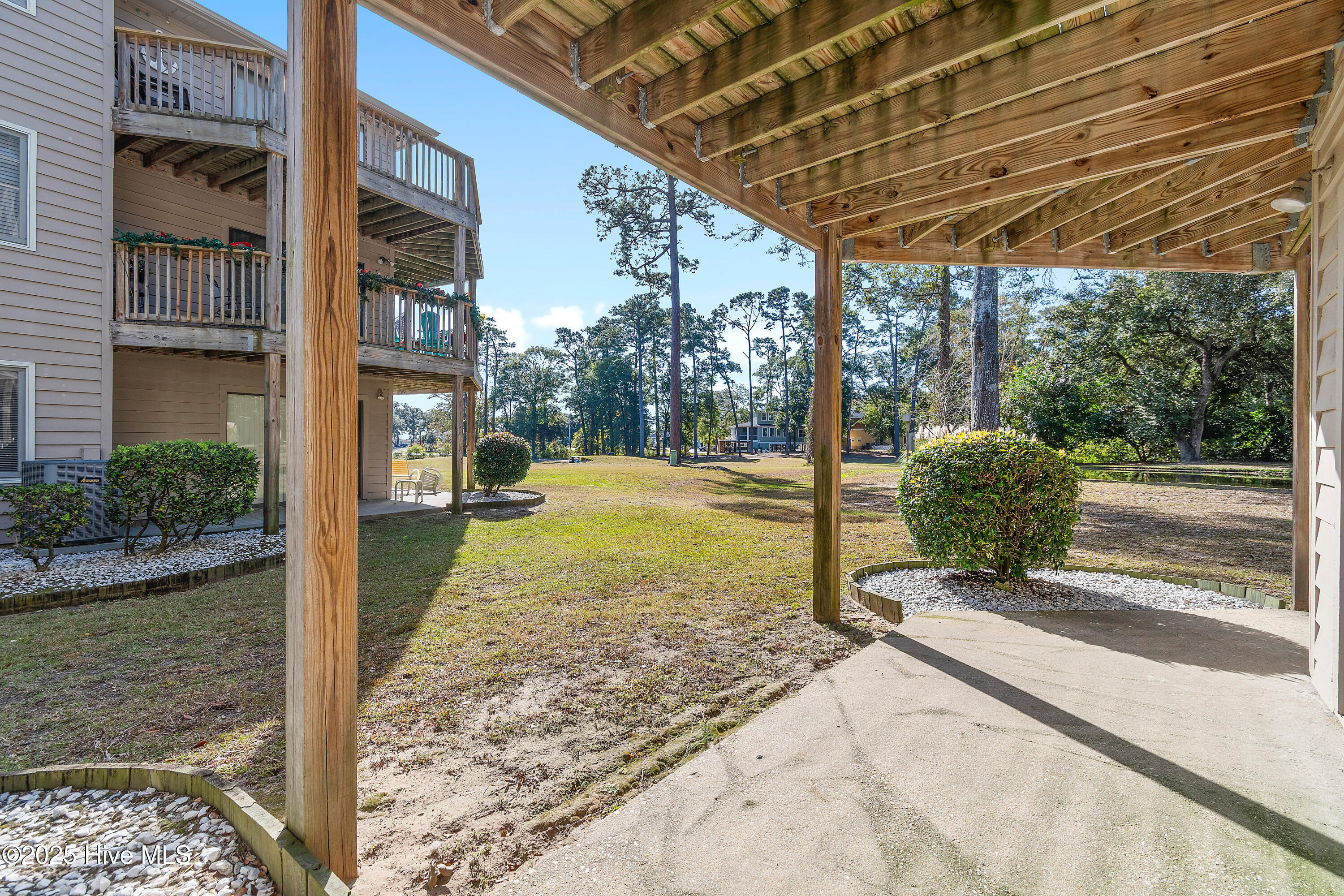 100541380 | Photo 24