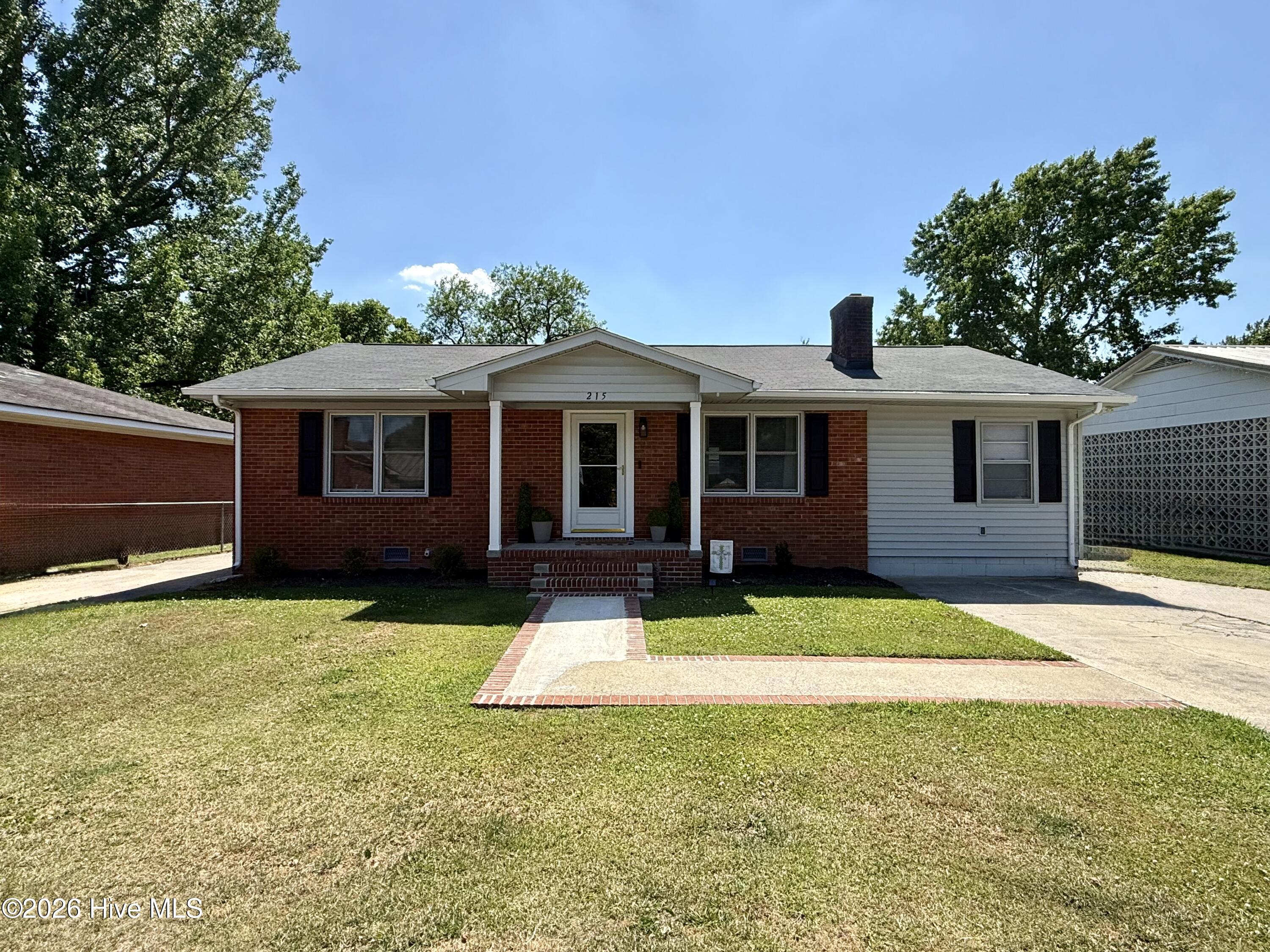 Homes for sale in Williamston, NC | 215 N Edgewood Ave, Williamston, NC 27892 | MLS# 100576079