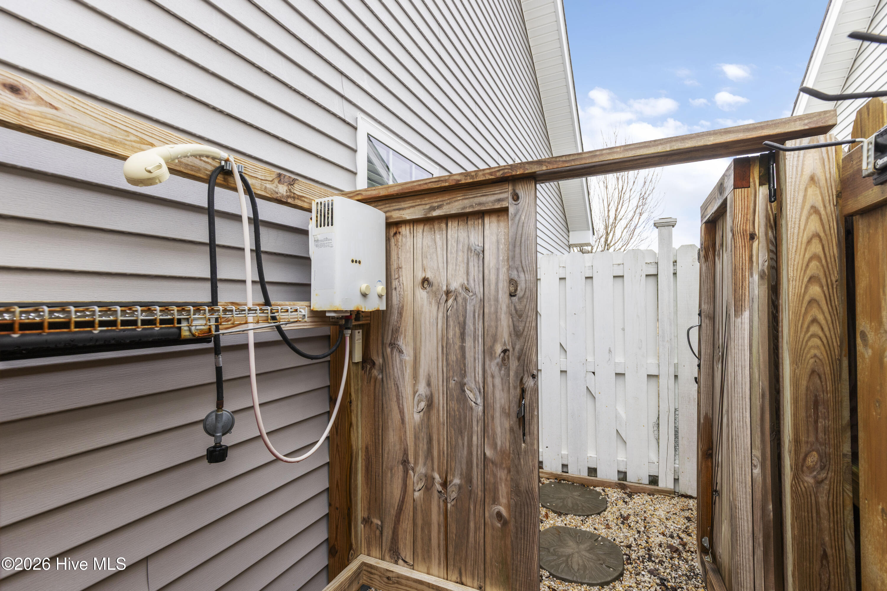 100551829 | Photo 62