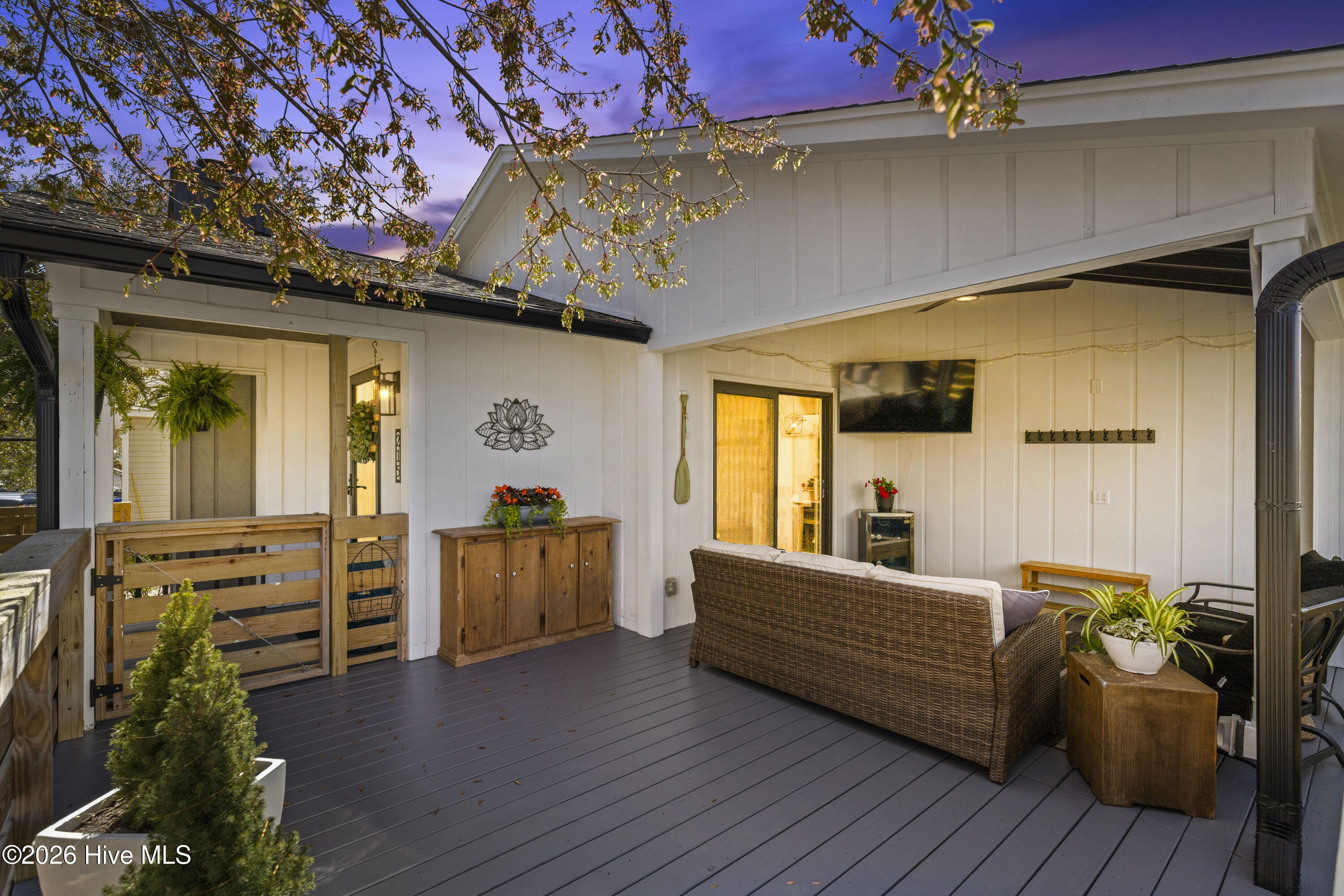 100564276 | Photo 10