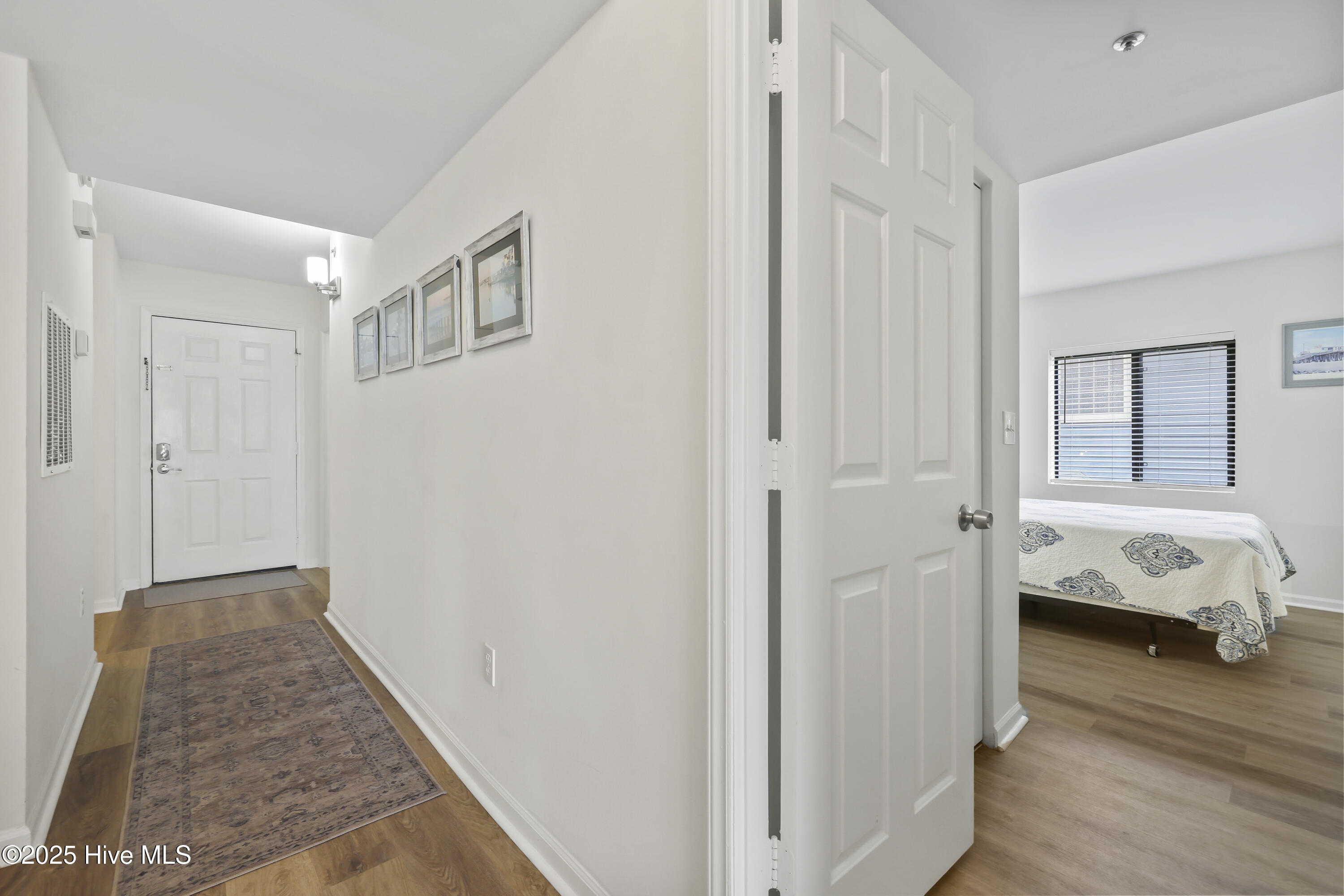 1518 S Lake Park Boulevard 2e, Carolina Beach, NC 28428 – photo 21: Photo Sep 15 2025, 14 27 25