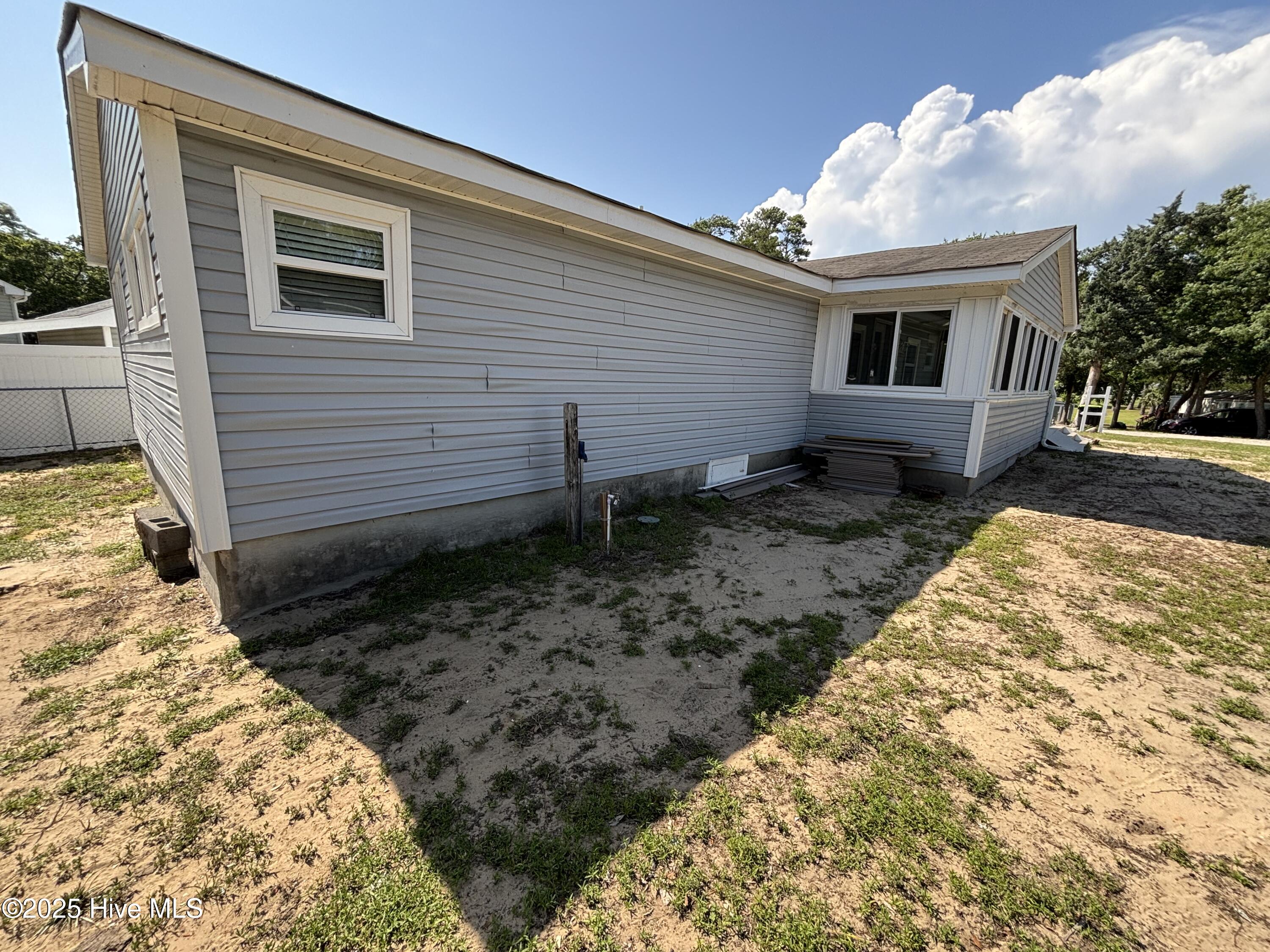 100514950 | Photo 22