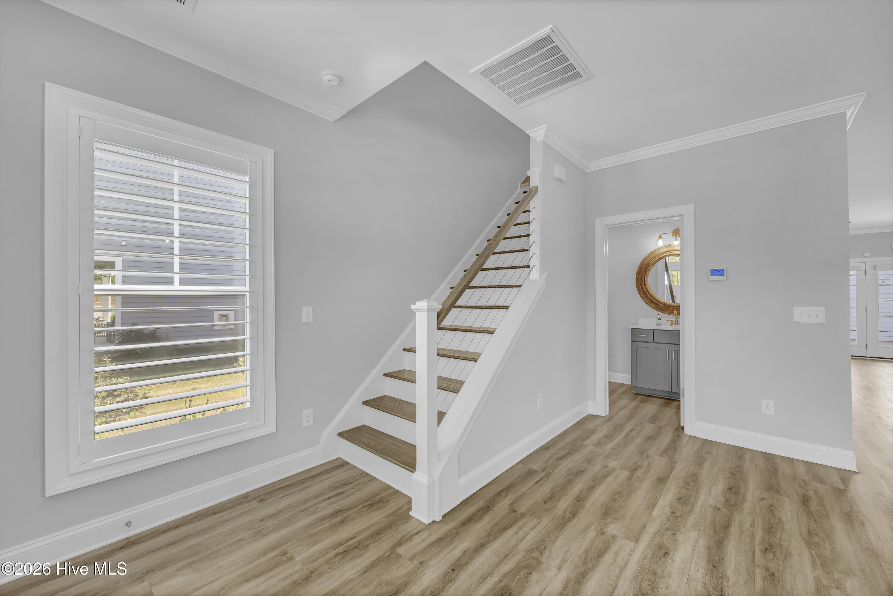 100565697 | Photo 10