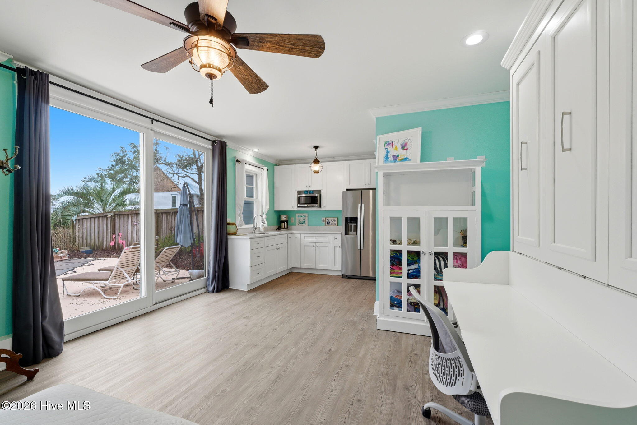 100553836 | Photo 49