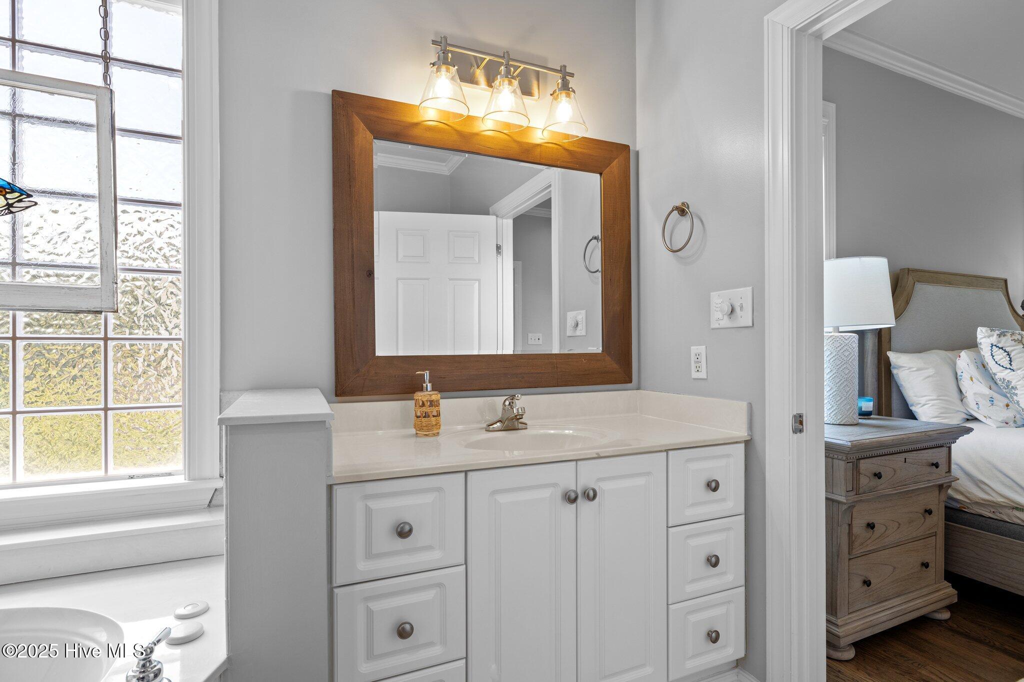 100516101 | Photo 22