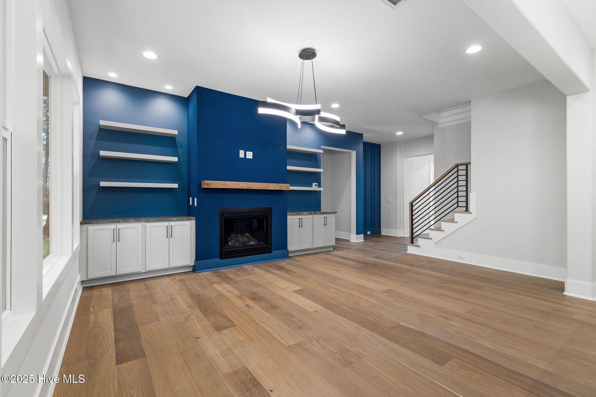 100522632 | Photo 16