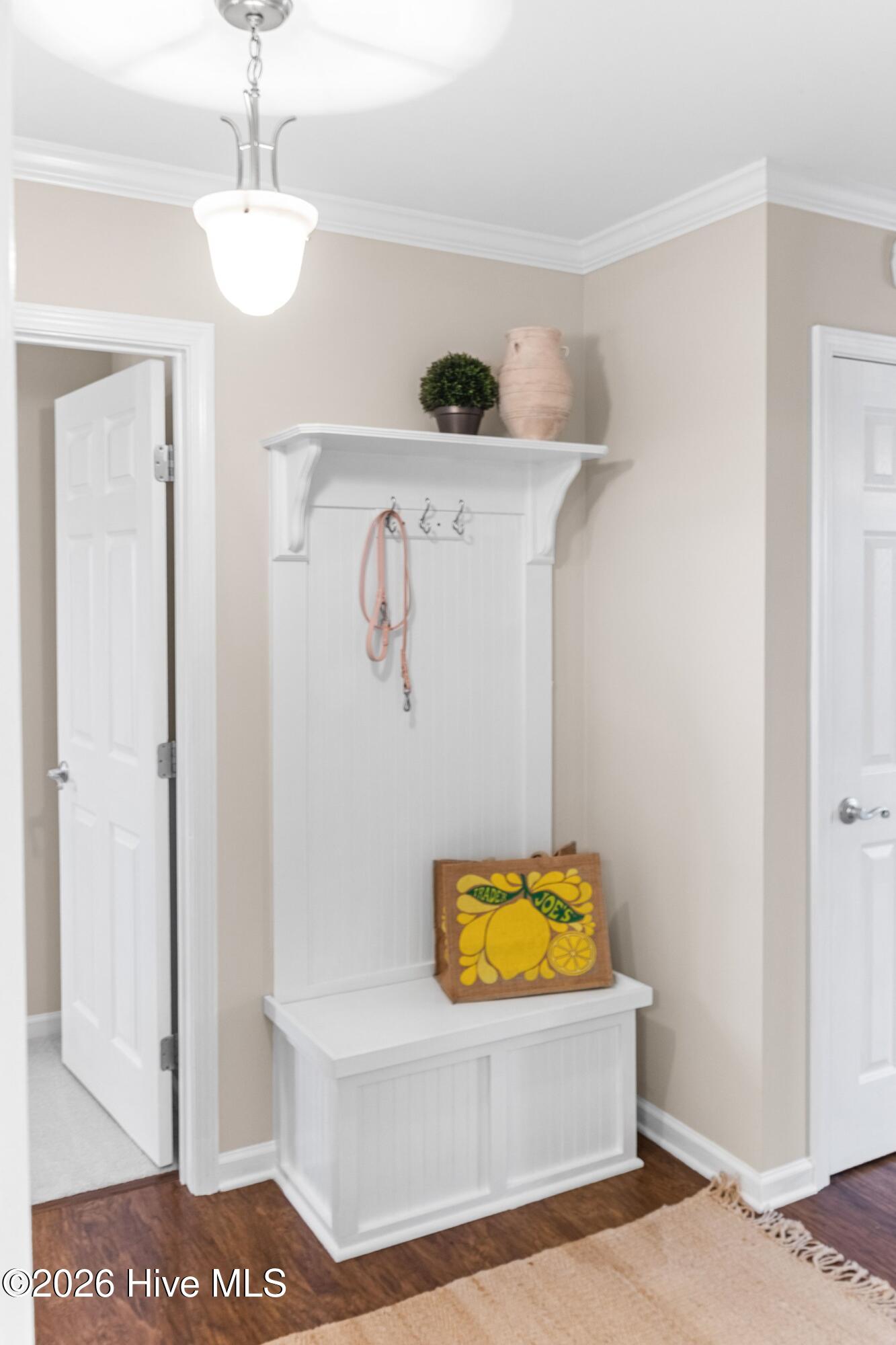 100557697 | Photo 15