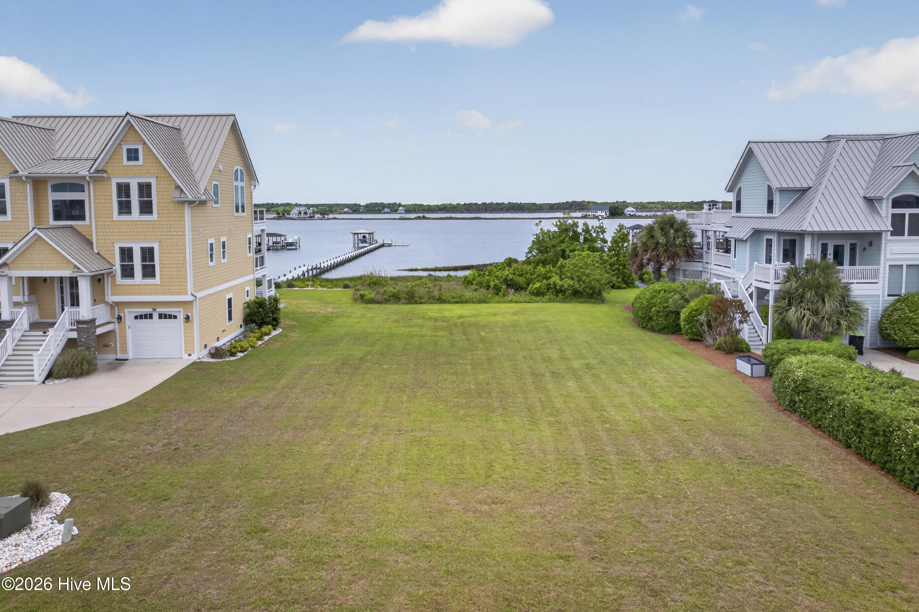 100570287 | Photo 13