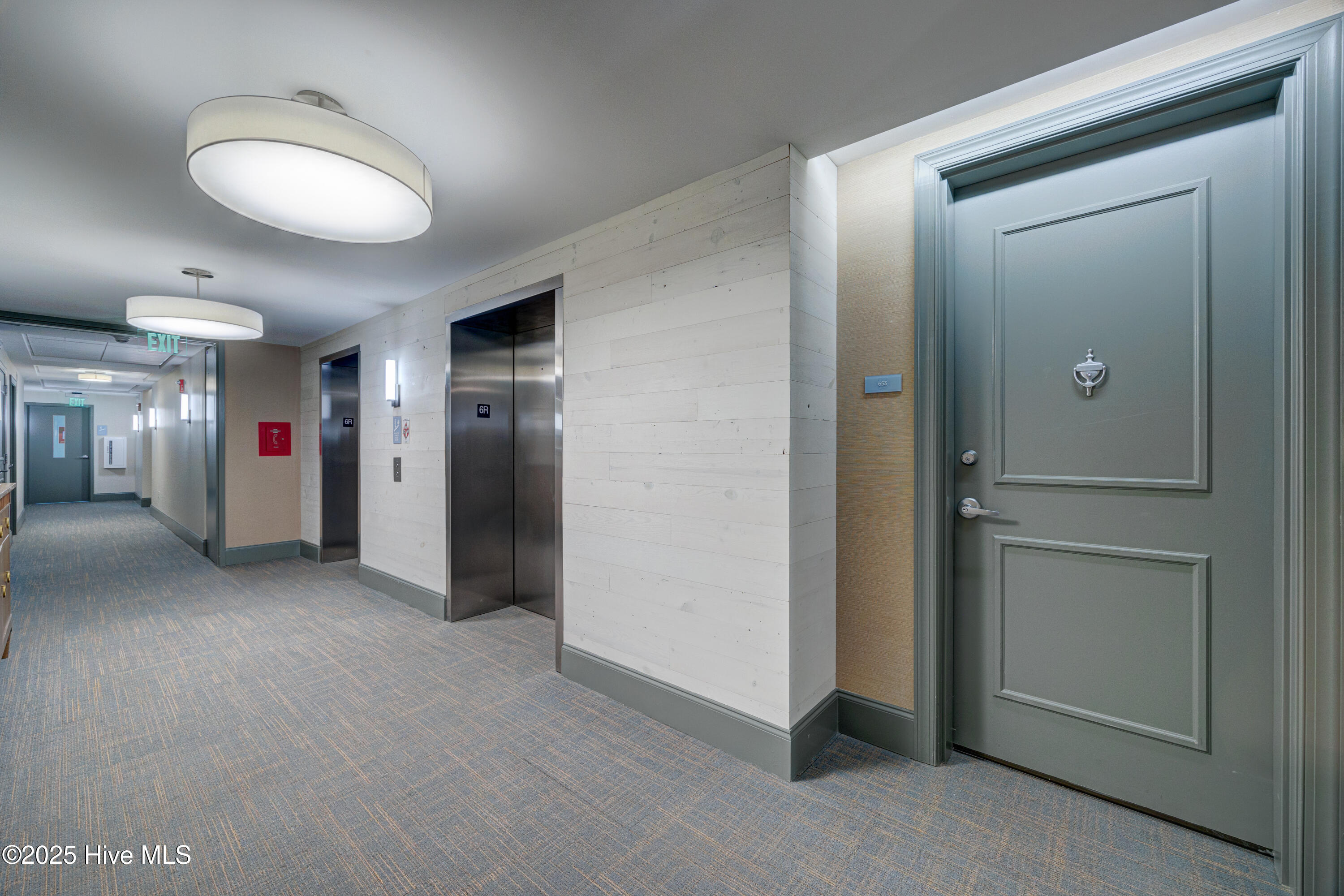 100556750 | Photo 25