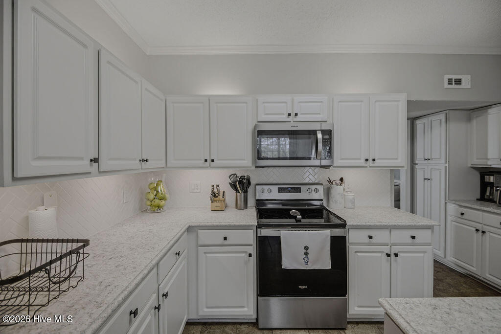 100565606 | Photo 17