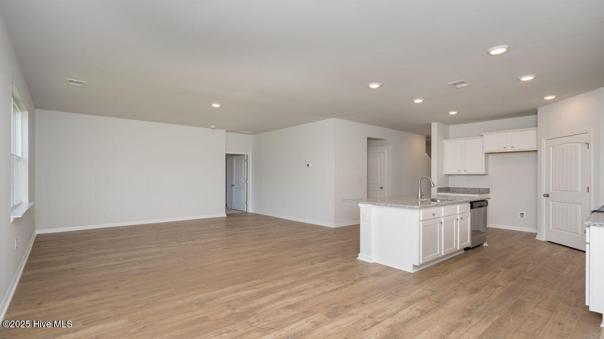 1050 Pampas Grass Drive Lot 334, Castle Hayne, NC 28429 – photo 18: Similar Home